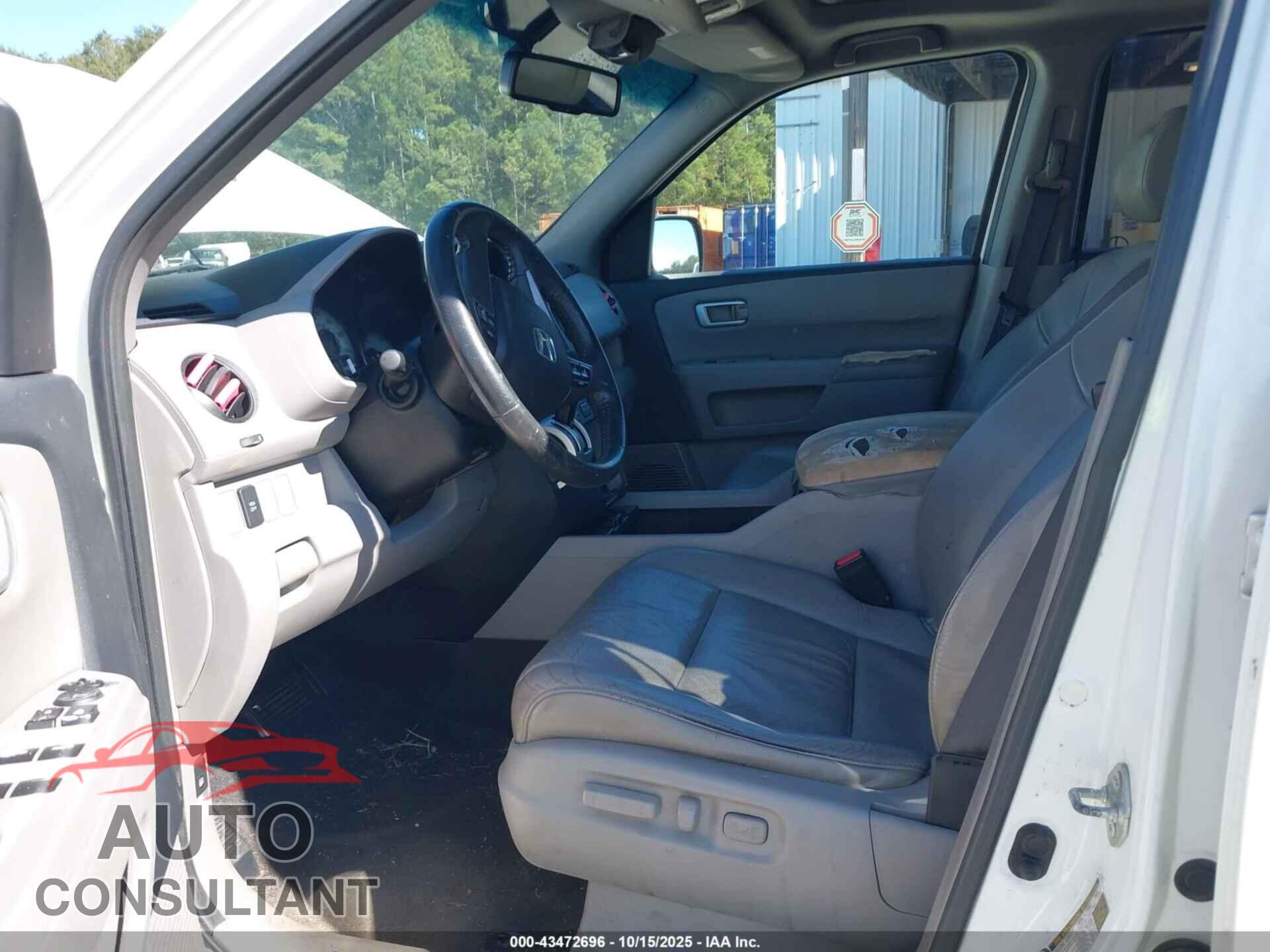 HONDA PILOT 2011 - 5FNYF4H67BB019599