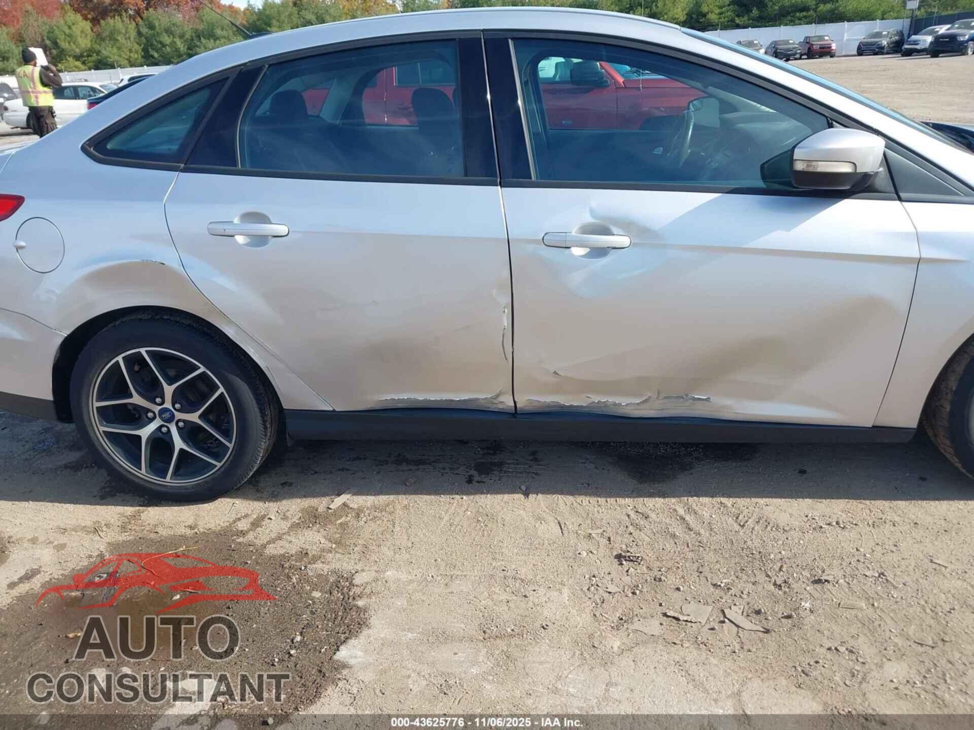 FORD FOCUS 2017 - 1FADP3FE7HL339341