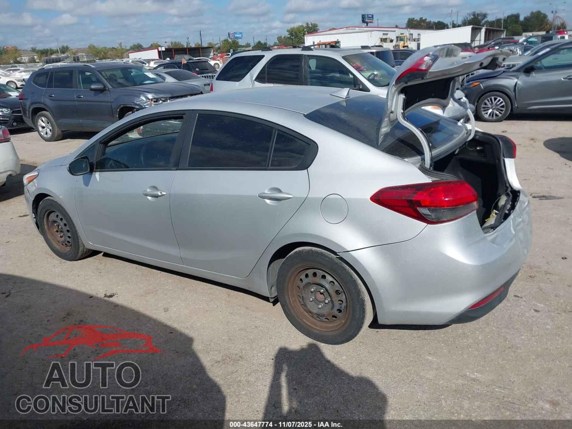 KIA FORTE 2017 - 3KPFK4A76HE116541