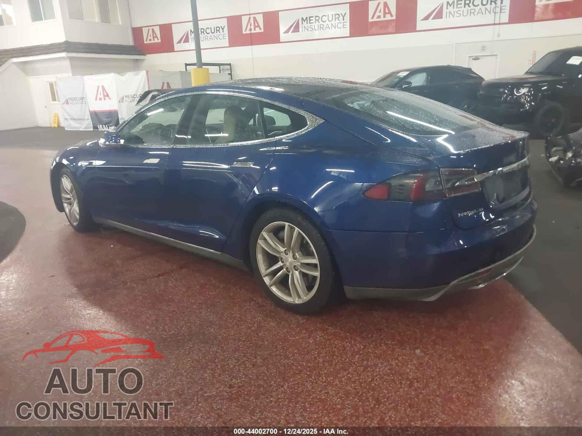 TESLA MODEL S 2015 - 5YJSA1E26FF112821