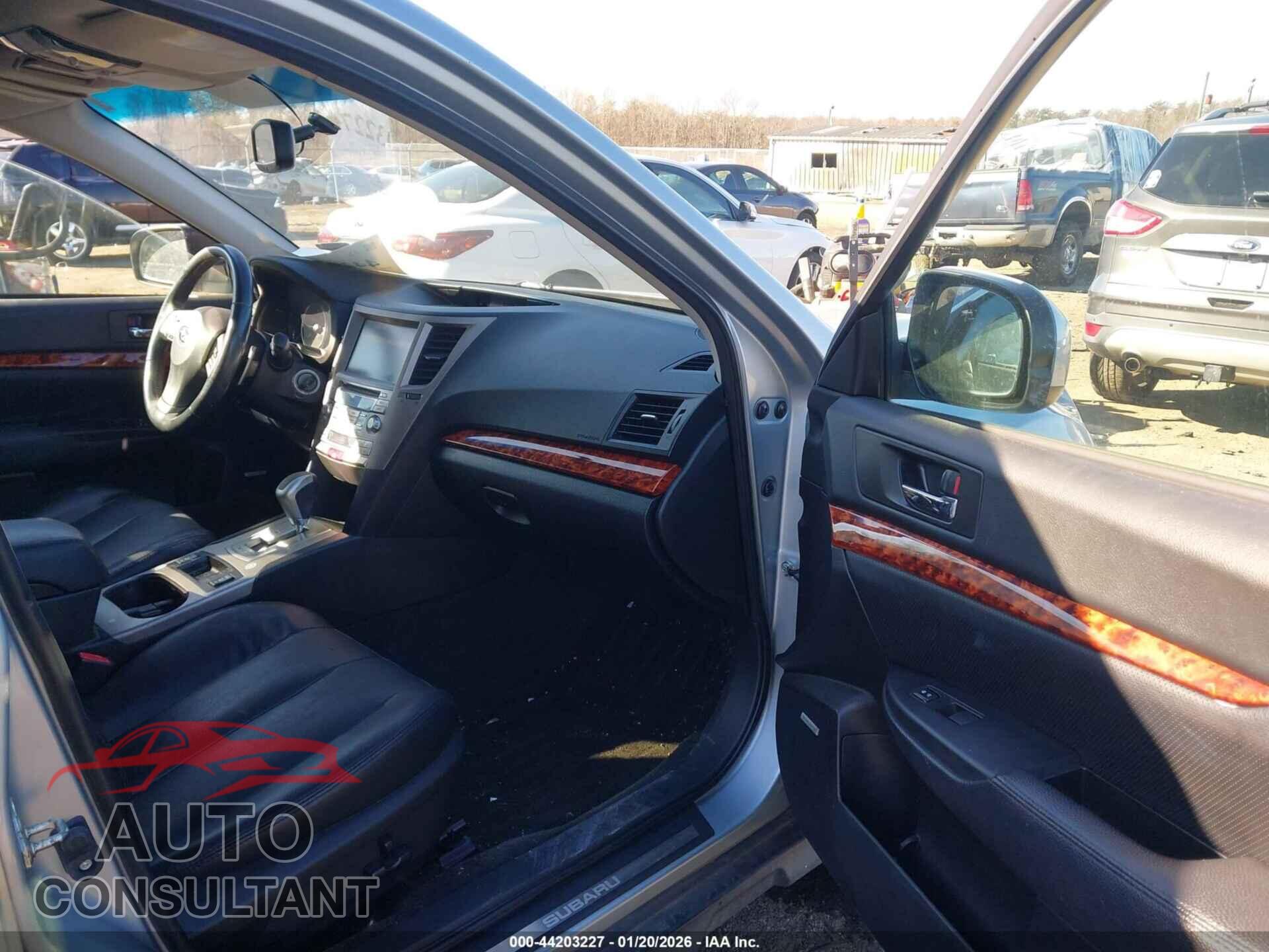 SUBARU OUTBACK 2012 - 4S4BRBLC8C3273220