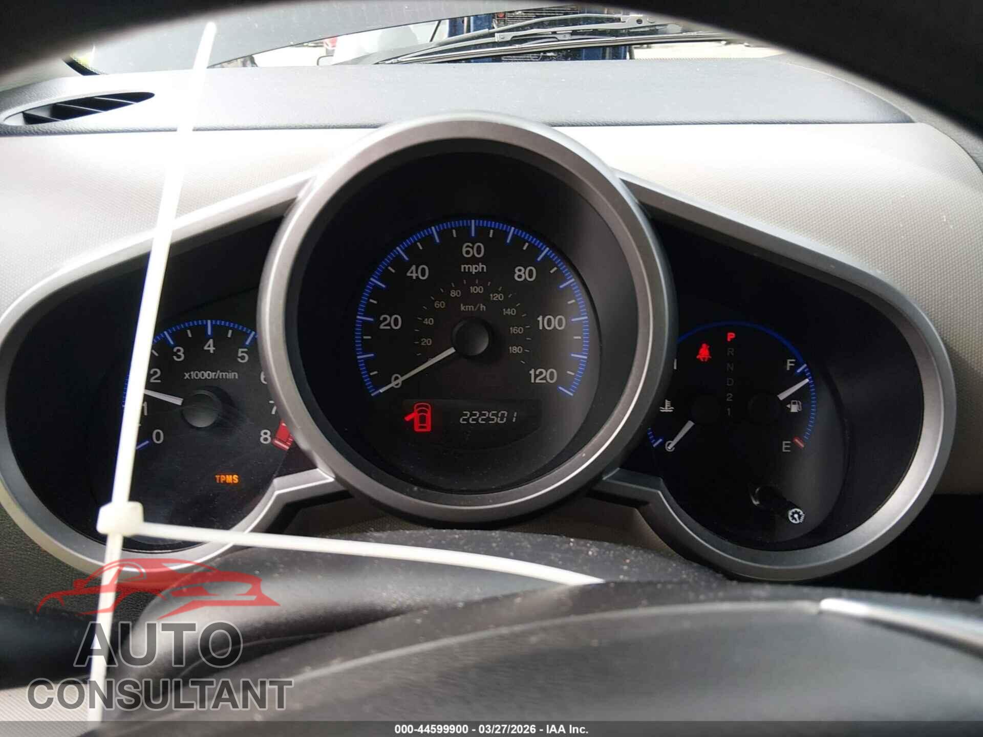HONDA ELEMENT 2011 - 5J6YH2H33BL003802