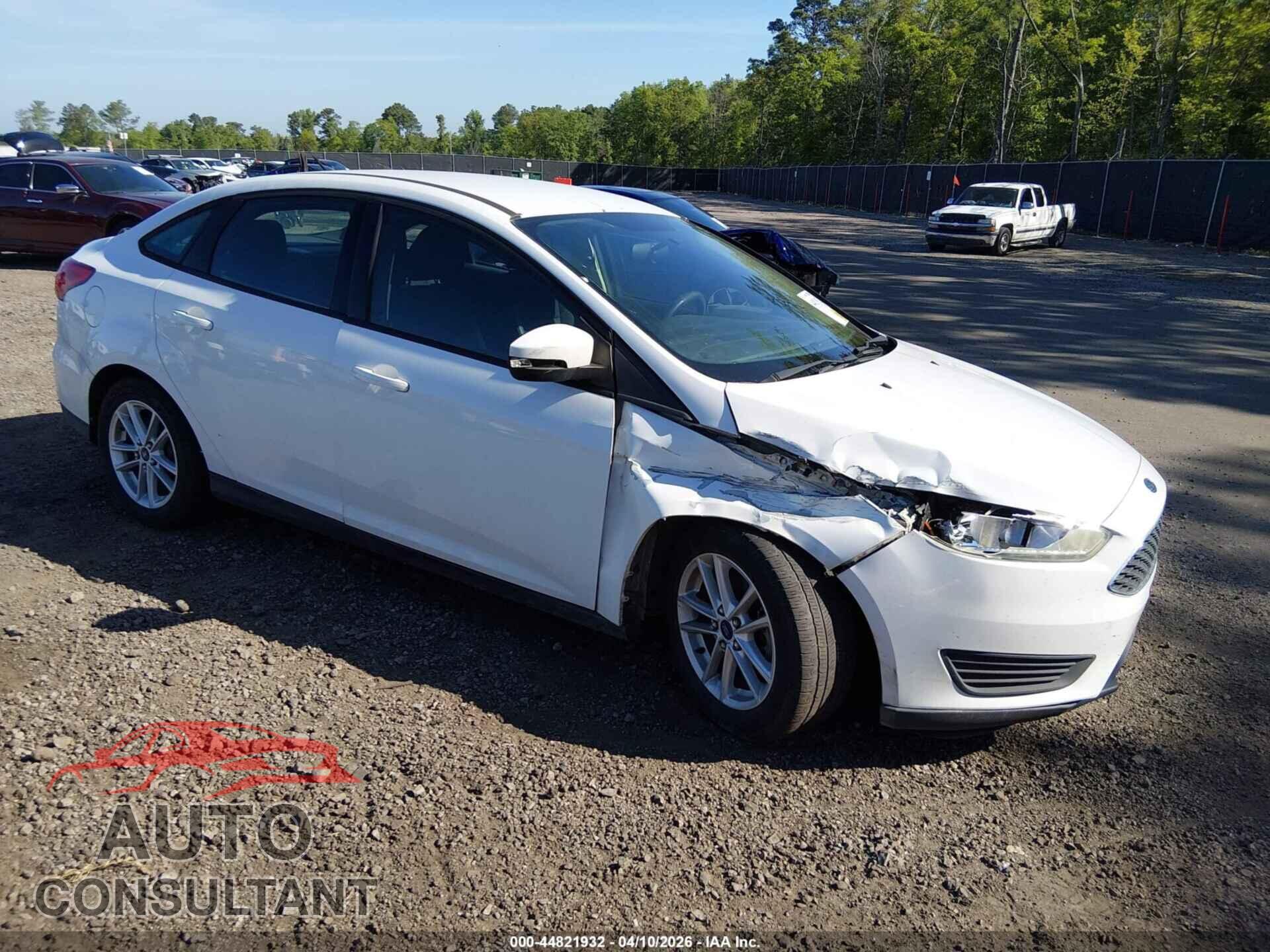 FORD FOCUS 2015 - 1FADP3F20FL250357