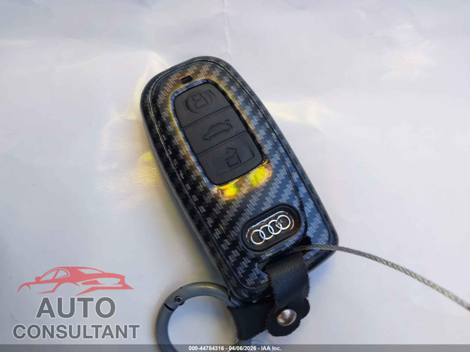 AUDI S8 2013 - WAUD2AFD4DN017319
