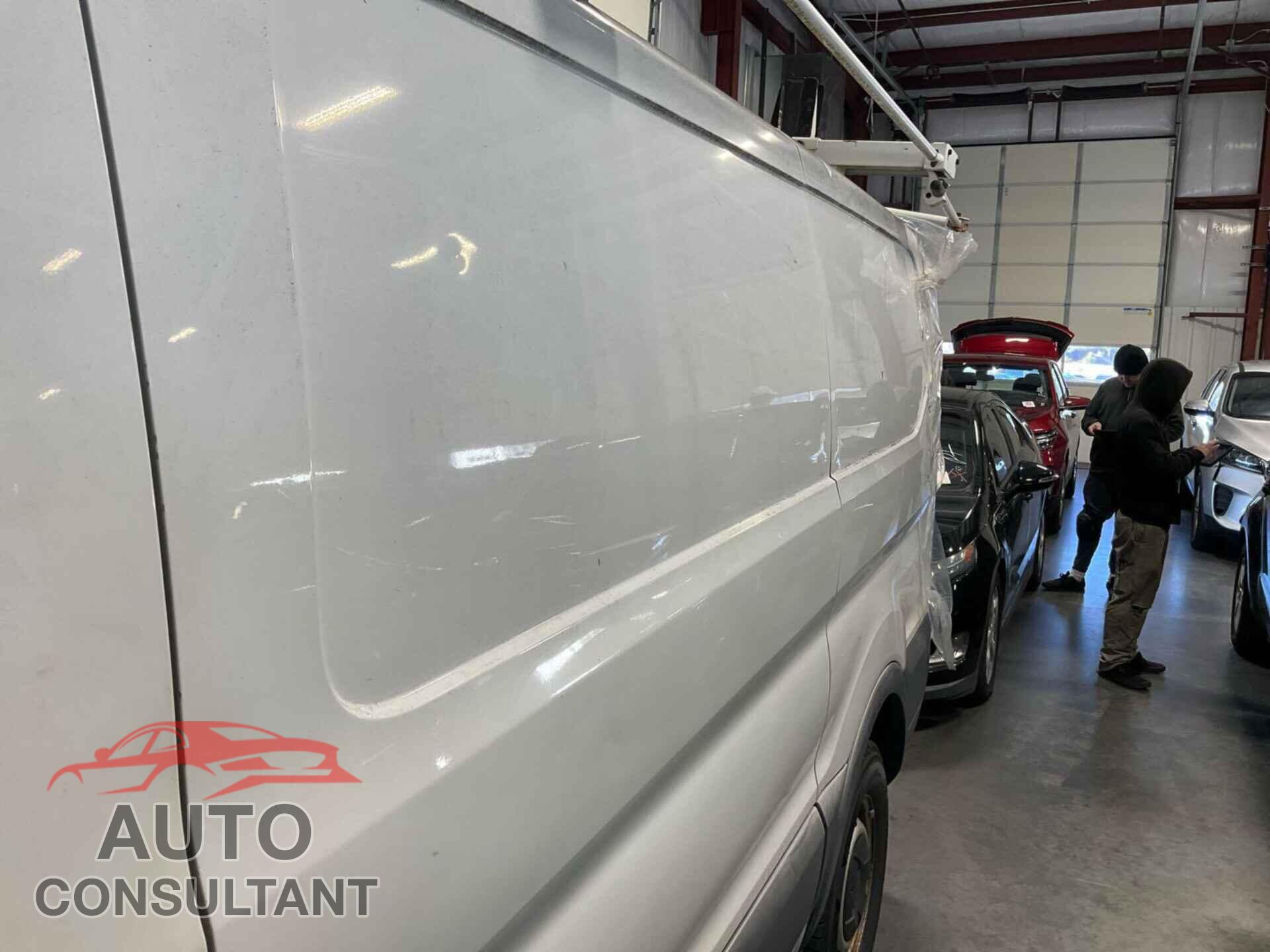 FORD TRANSIT-150 2015 - 1FTNE1YM2FKA97395