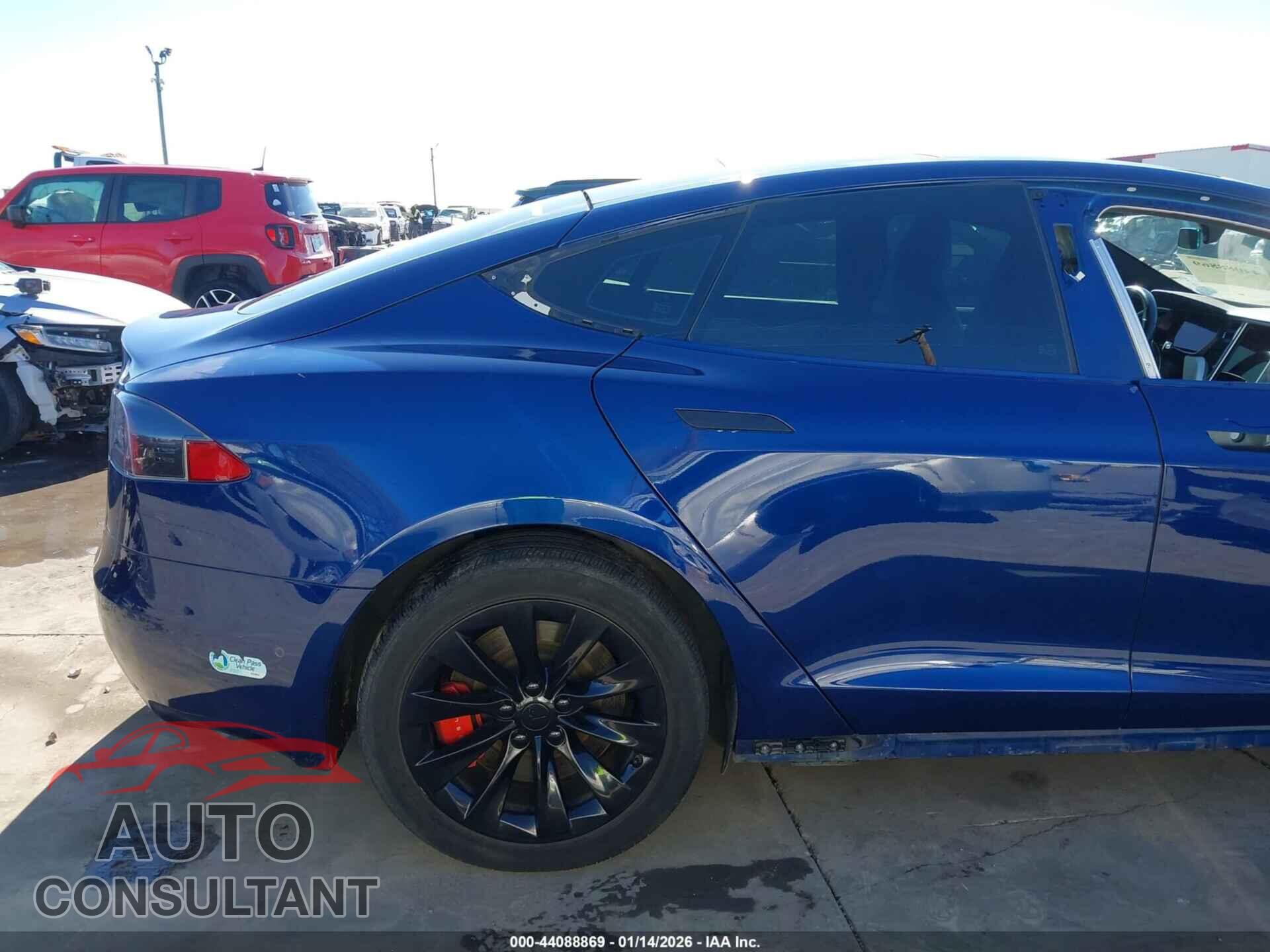 TESLA MODEL S 2017 - 5YJSA1E21HF210786