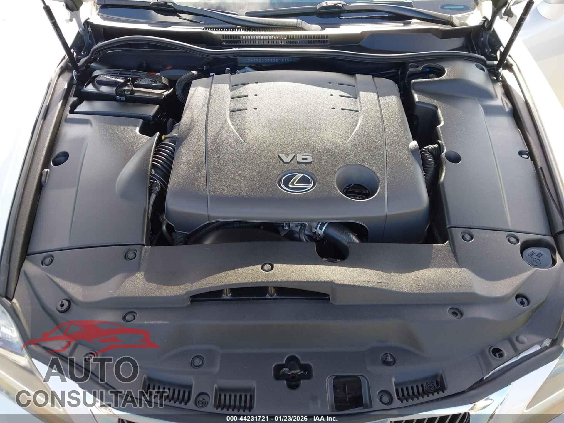 LEXUS IS 250C 2011 - JTHFF2C29B2516624