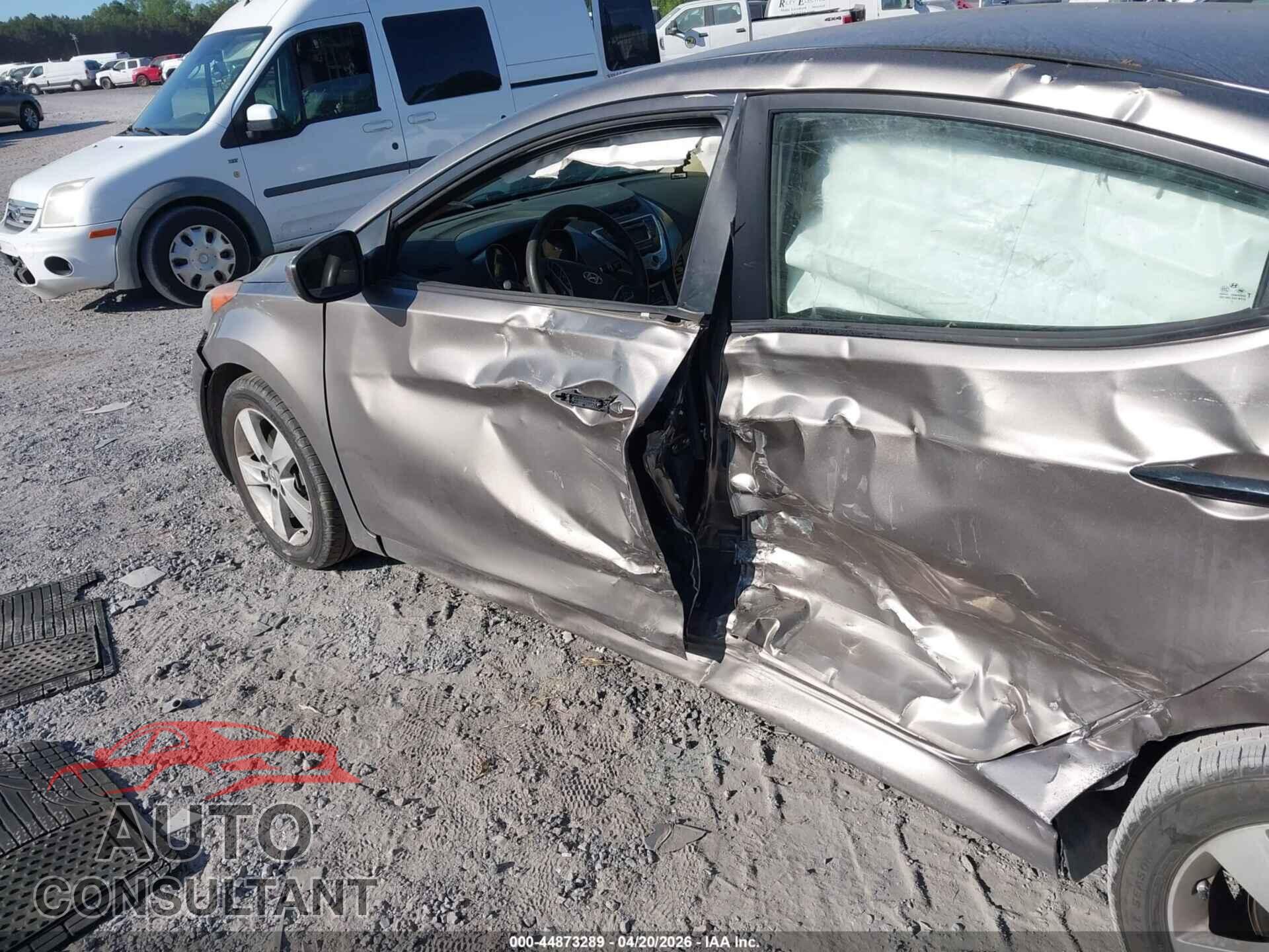 HYUNDAI ELANTRA 2012 - 5NPDH4AE3CH099559