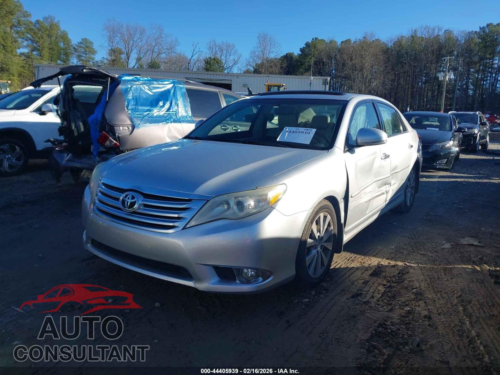 TOYOTA AVALON 2011 - 4T1BK3DB5BU427858