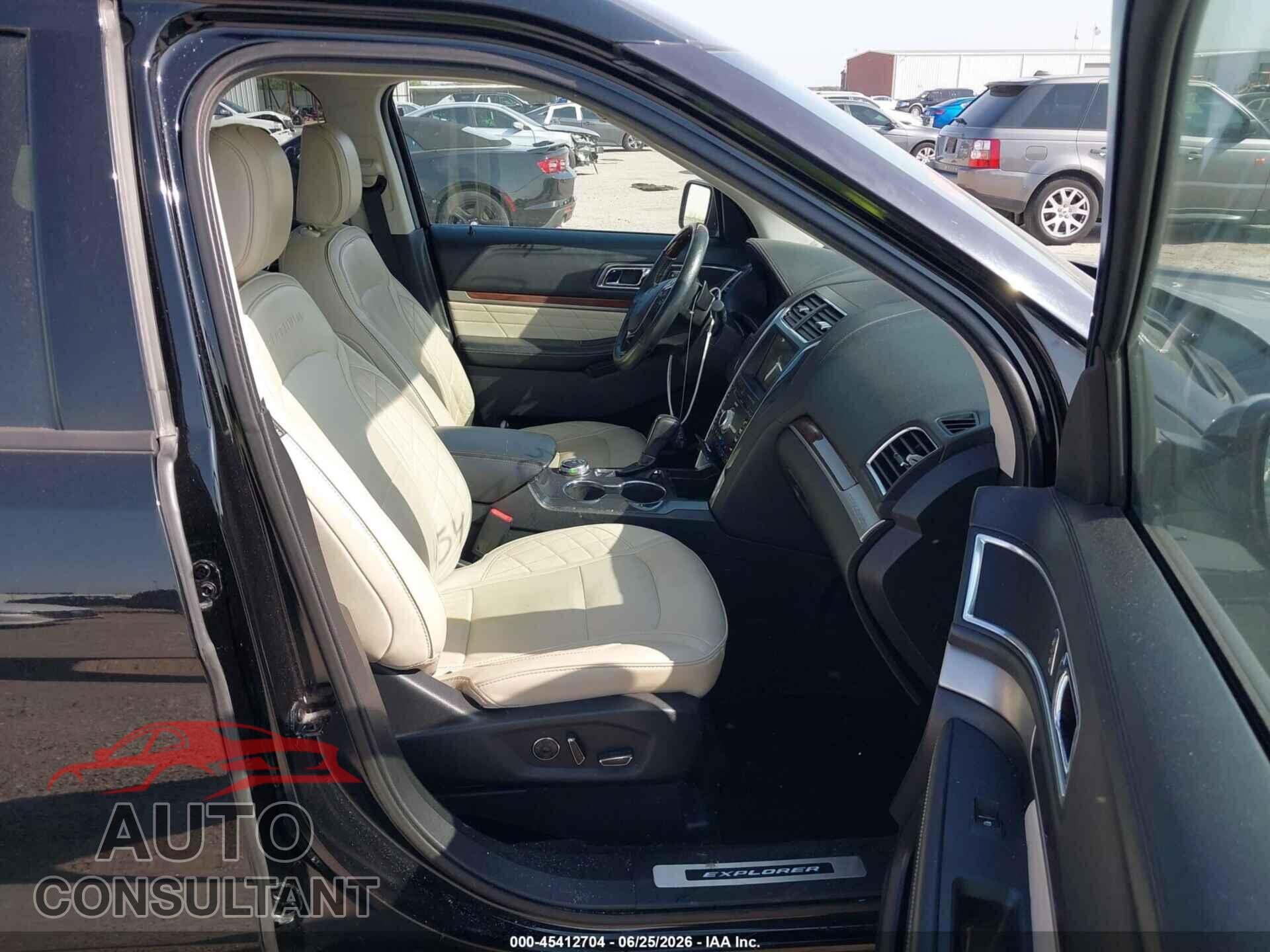 FORD EXPLORER 2018 - 1FM5K8HT2JGB02353