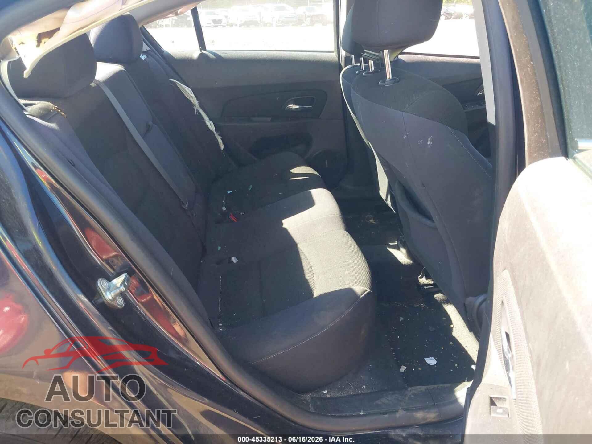CHEVROLET CRUZE 2015 - 1G1PC5SB1F7203473