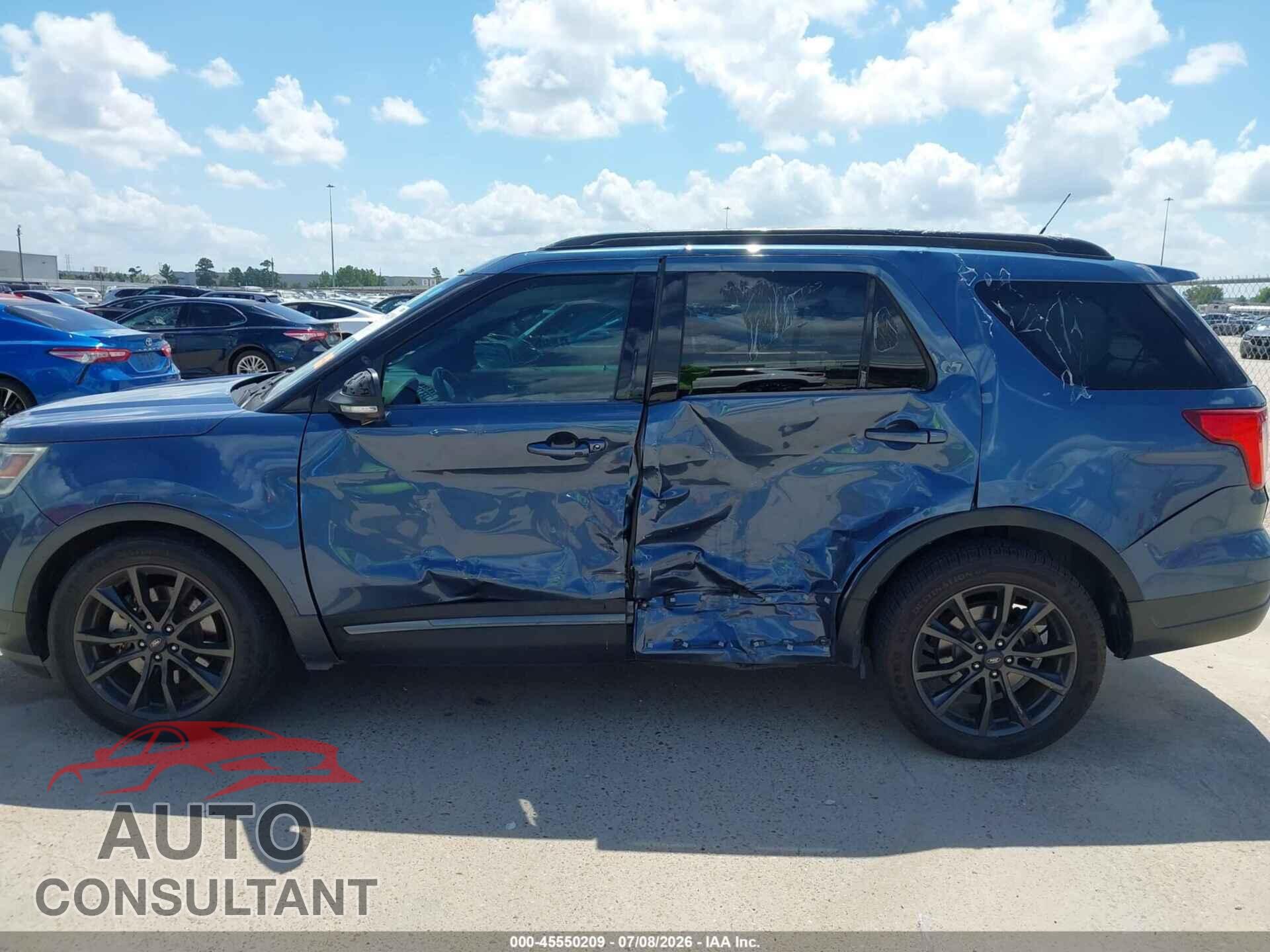 FORD EXPLORER 2018 - 1FM5K7D82JGB17205