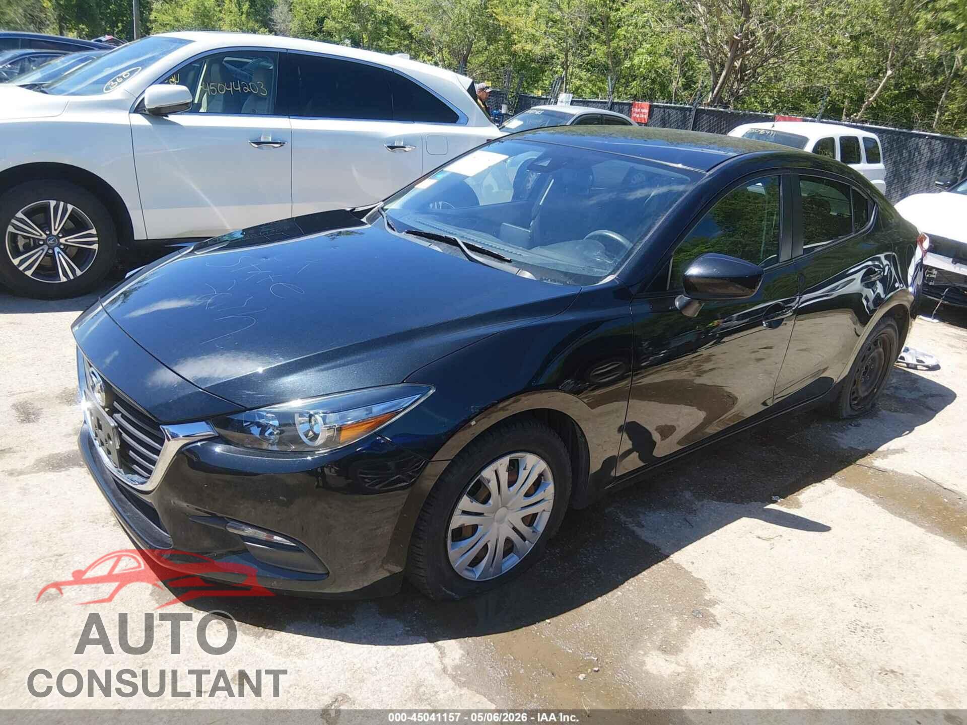 MAZDA MAZDA3 2018 - 3MZBN1U79JM228551