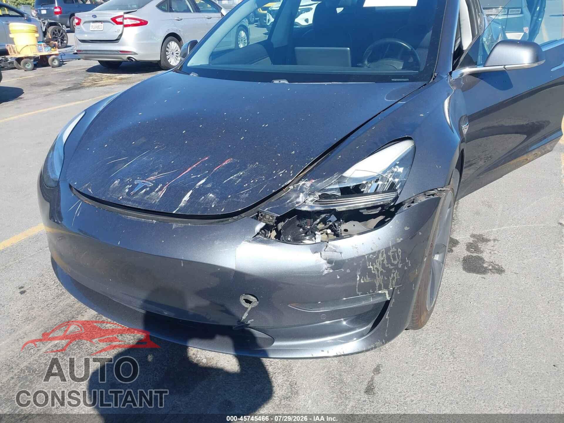 TESLA MODEL 3 2018 - 5YJ3E1EA8JF051027