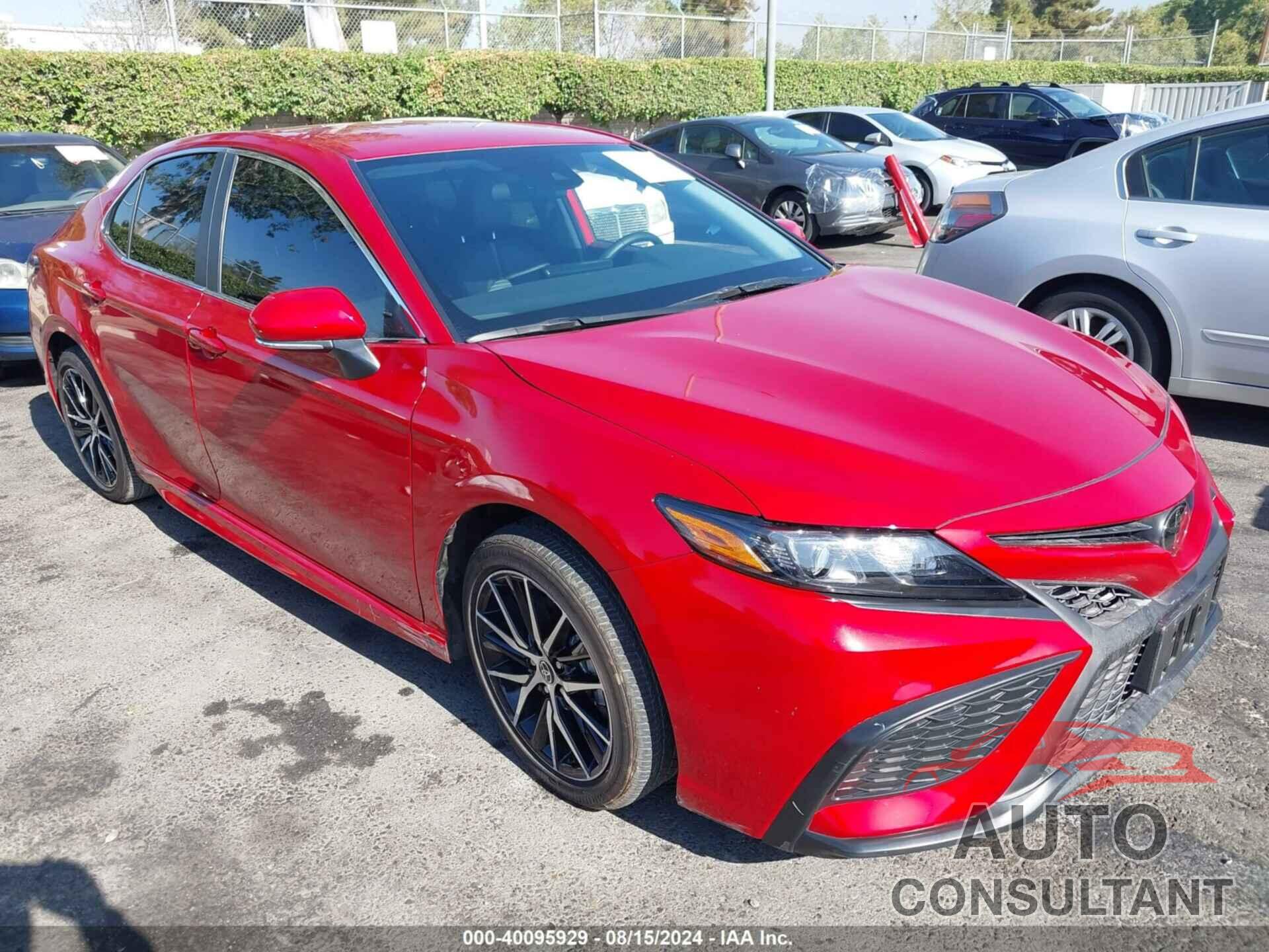 TOYOTA CAMRY 2024 - 4T1G11AKXRU264152