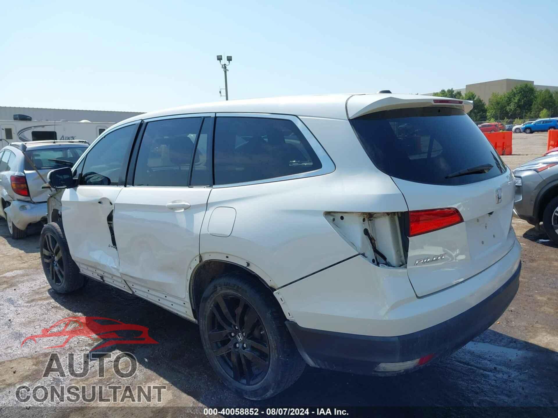 HONDA PILOT 2017 - 5FNYF5H30HB021036