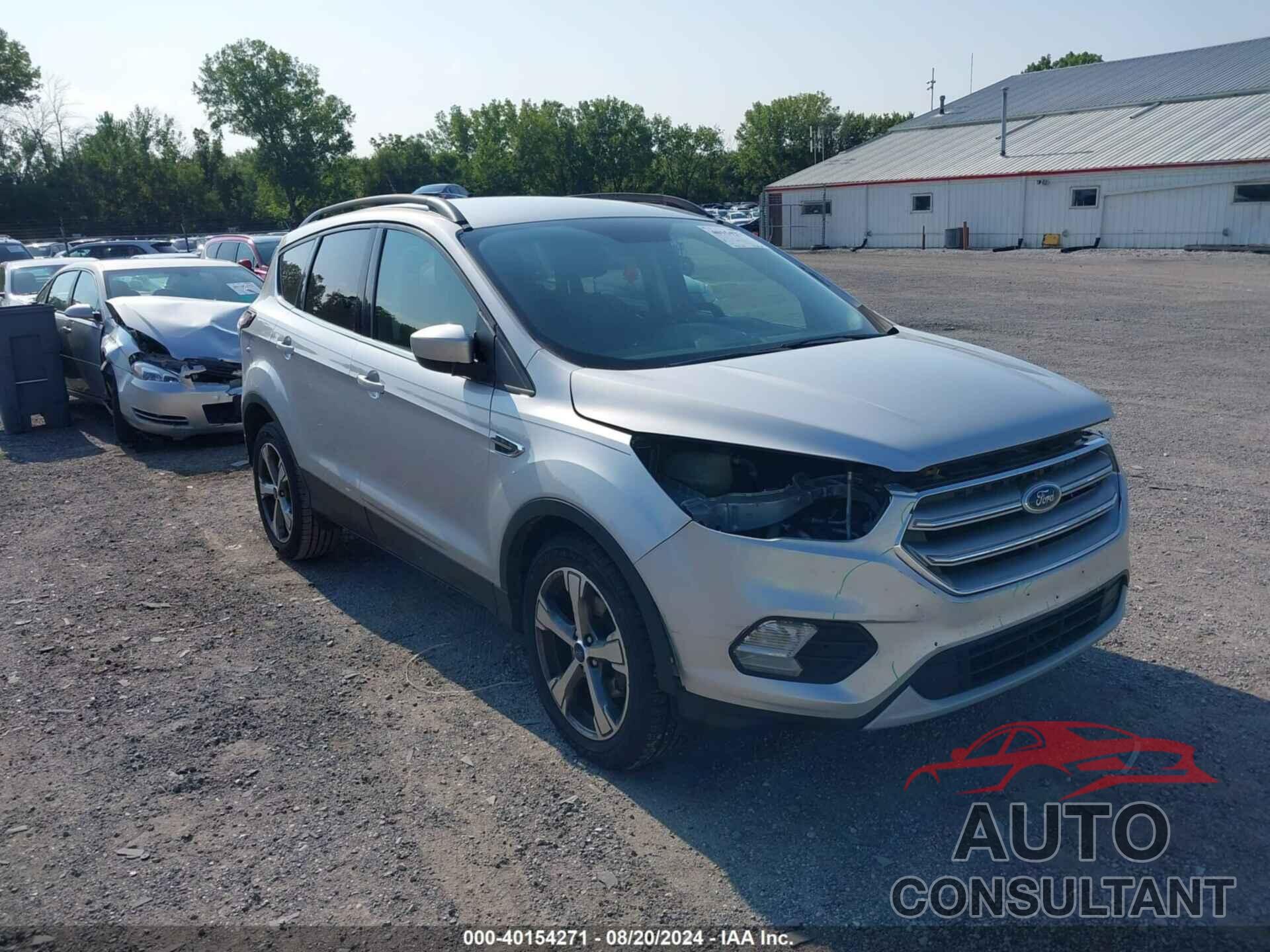 FORD ESCAPE 2017 - 1FMCU0GD2HUC94513