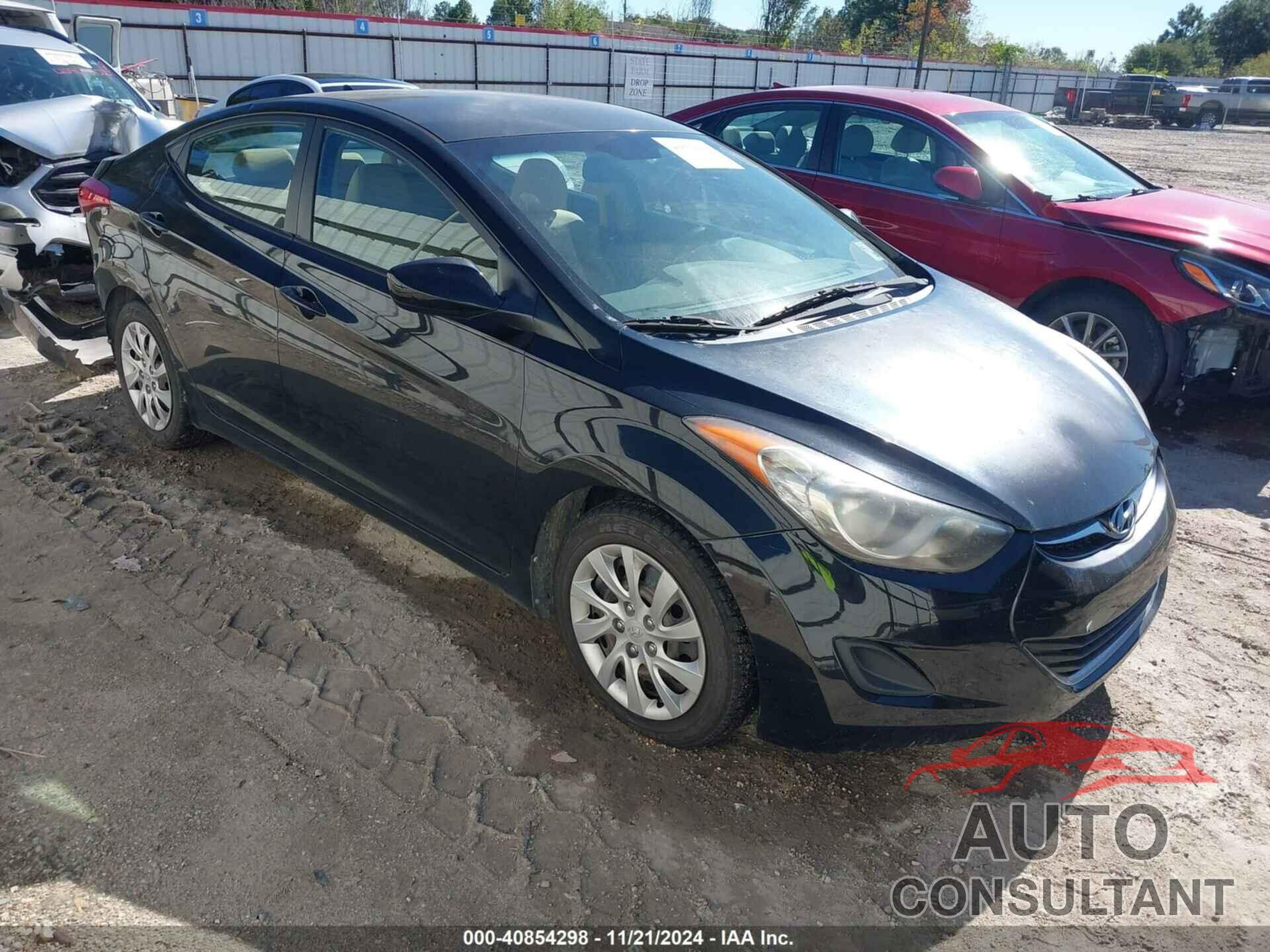 HYUNDAI ELANTRA 2012 - KMHDH4AE0CU421415