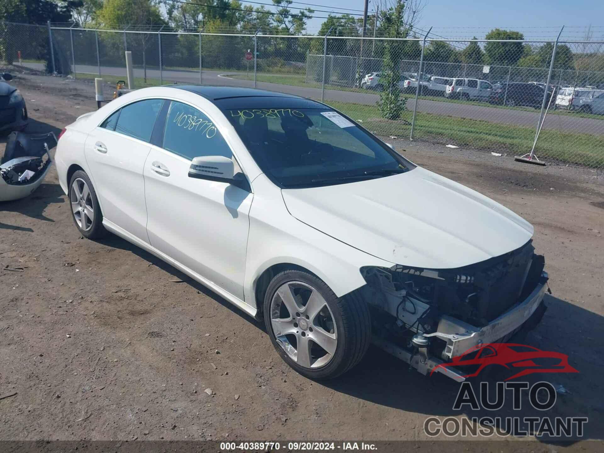 MERCEDES-BENZ CLA 250 2015 - WDDSJ4GBXFN267040