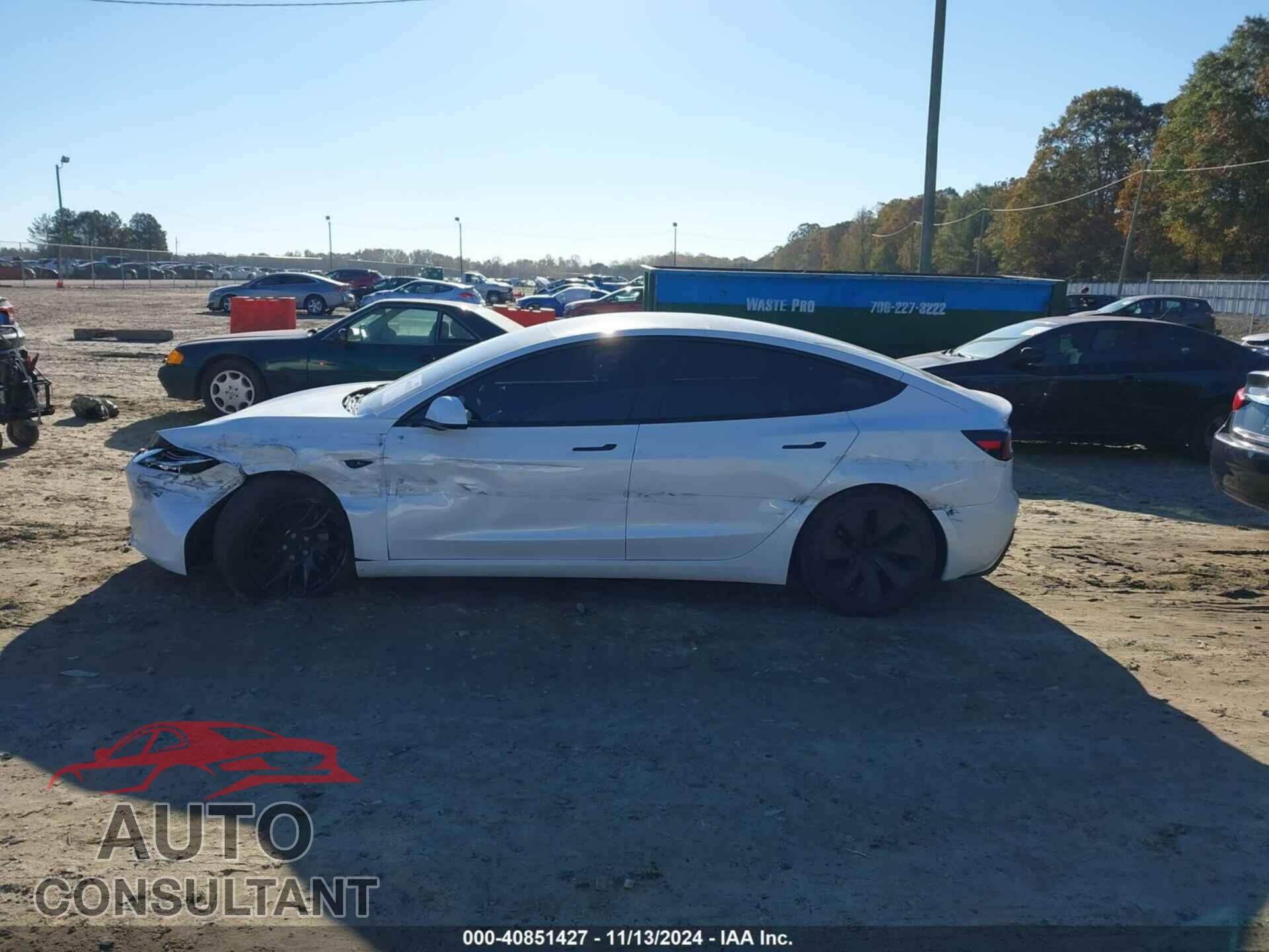 TESLA MODEL 3 2024 - 5YJ3E1EA4RF732586