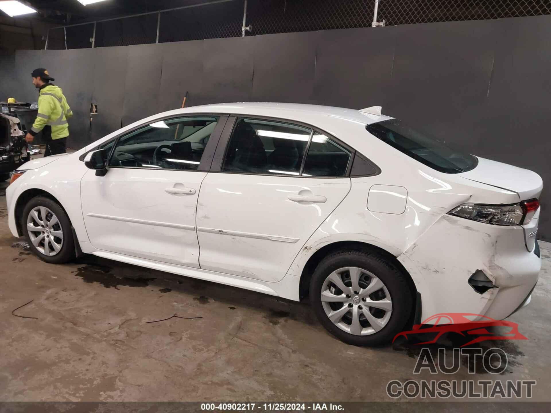 TOYOTA COROLLA 2022 - 5YFEPMAE9NP312754