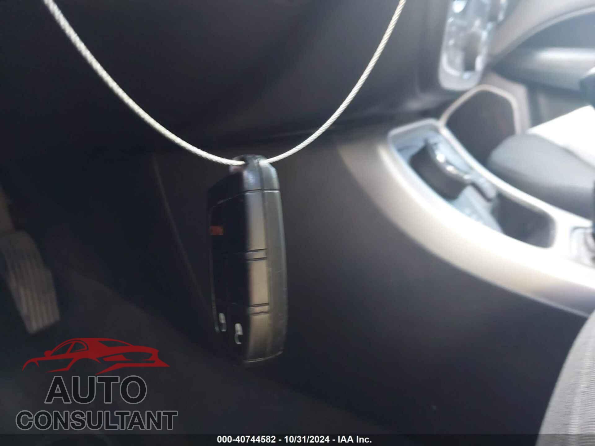 JEEP COMPASS 2018 - 3C4NJDAB7JT248907