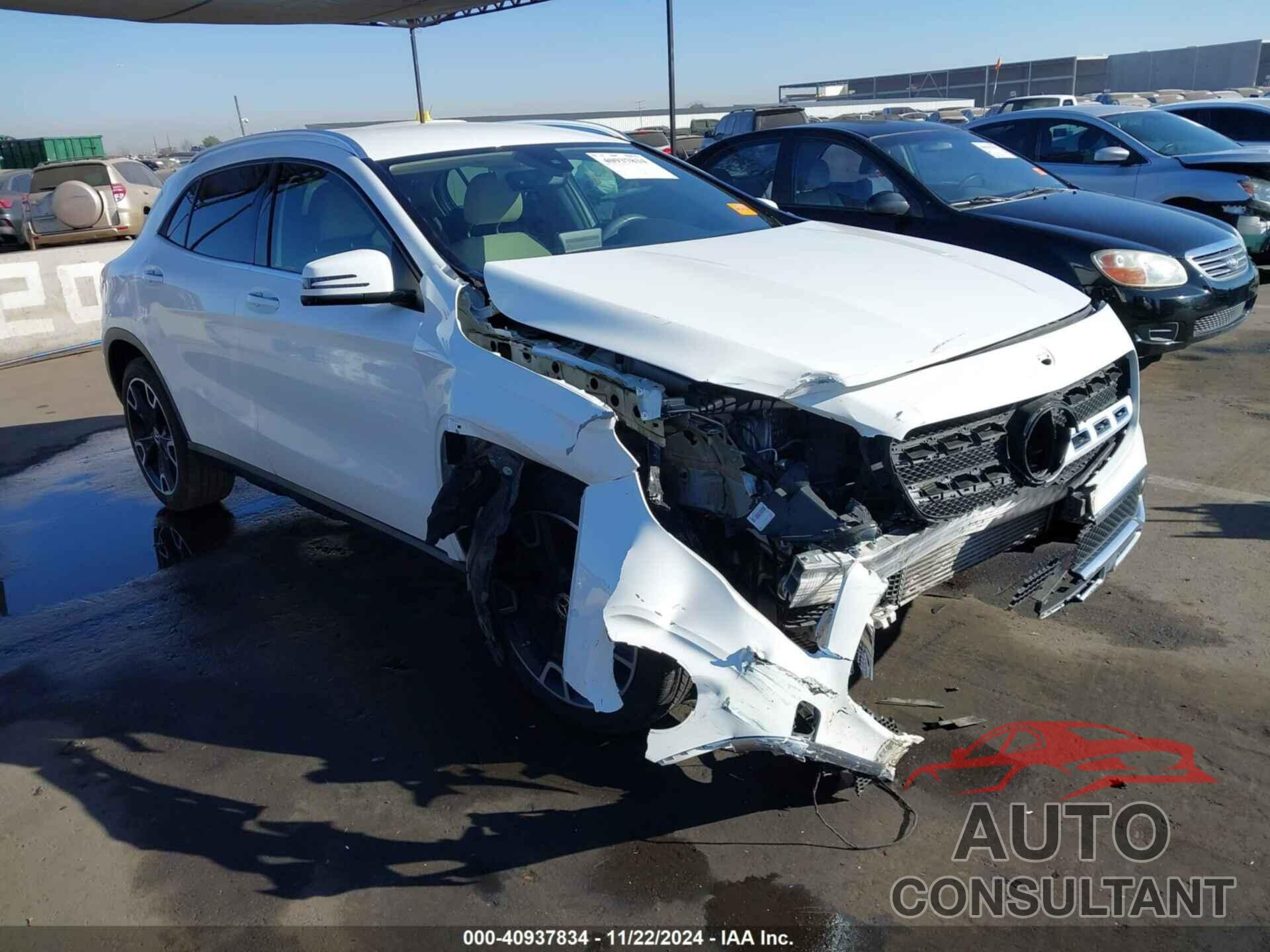 MERCEDES-BENZ GLA 250 2019 - WDCTG4EB3KU018590