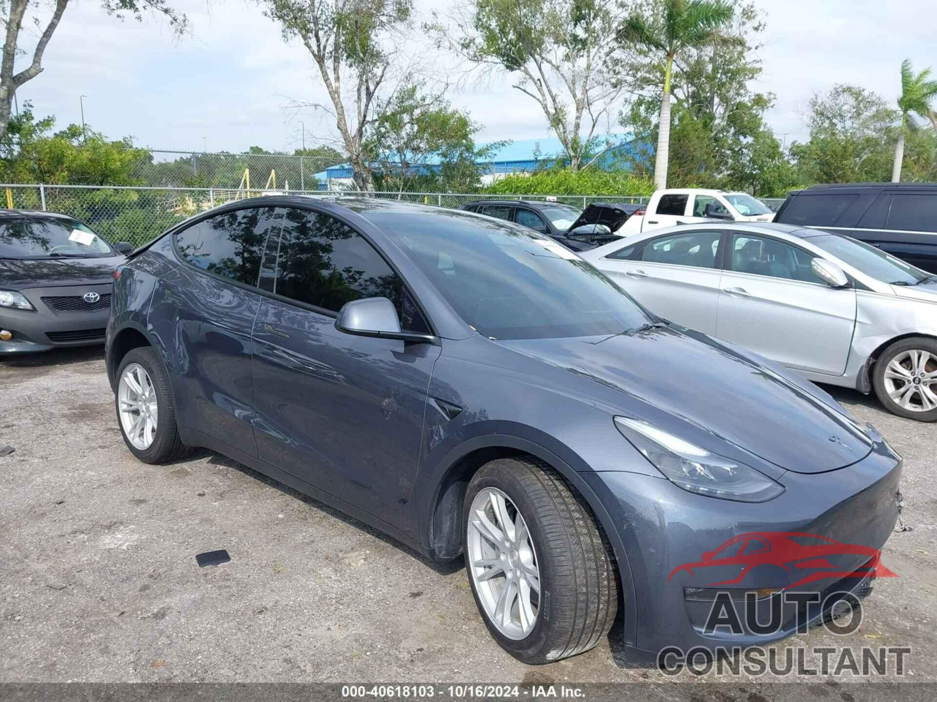 TESLA MODEL Y 2023 - 7SAYGDEE0PA203170