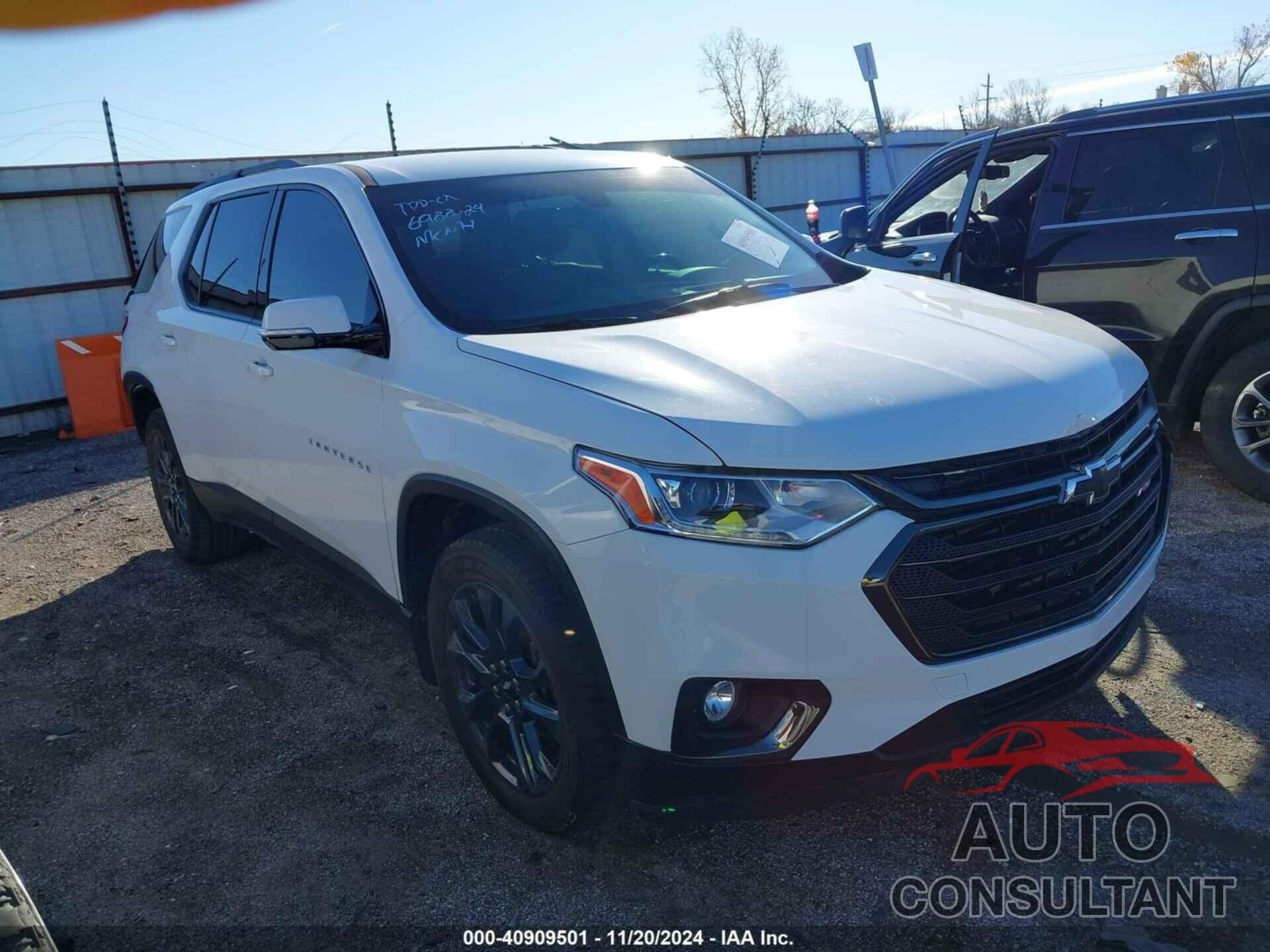 CHEVROLET TRAVERSE 2019 - 1GNERJKX0KJ122342