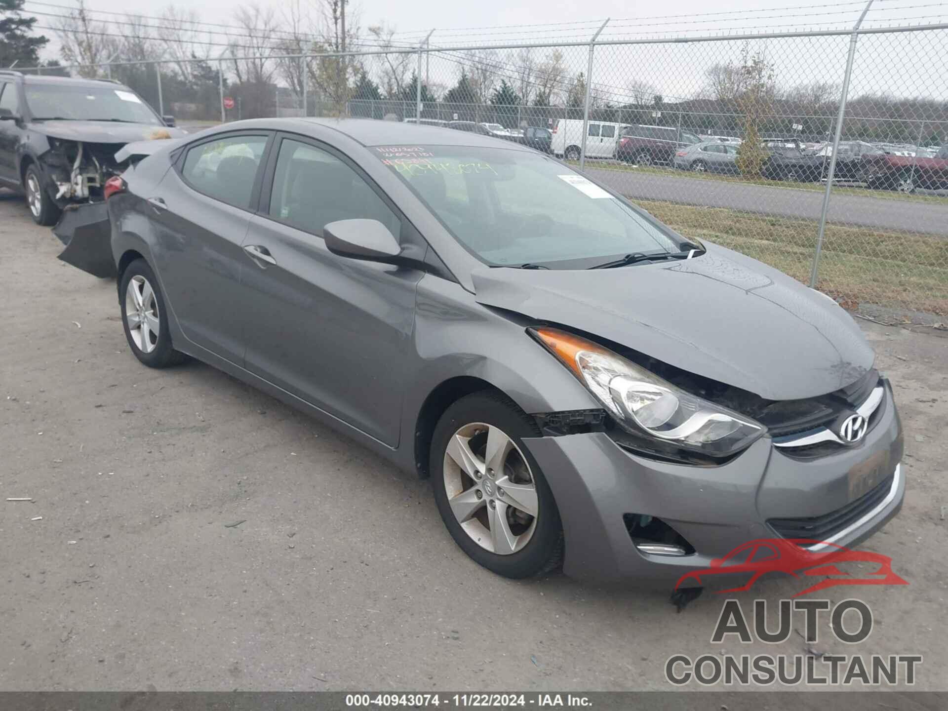 HYUNDAI ELANTRA 2013 - 5NPDH4AE4DH272877