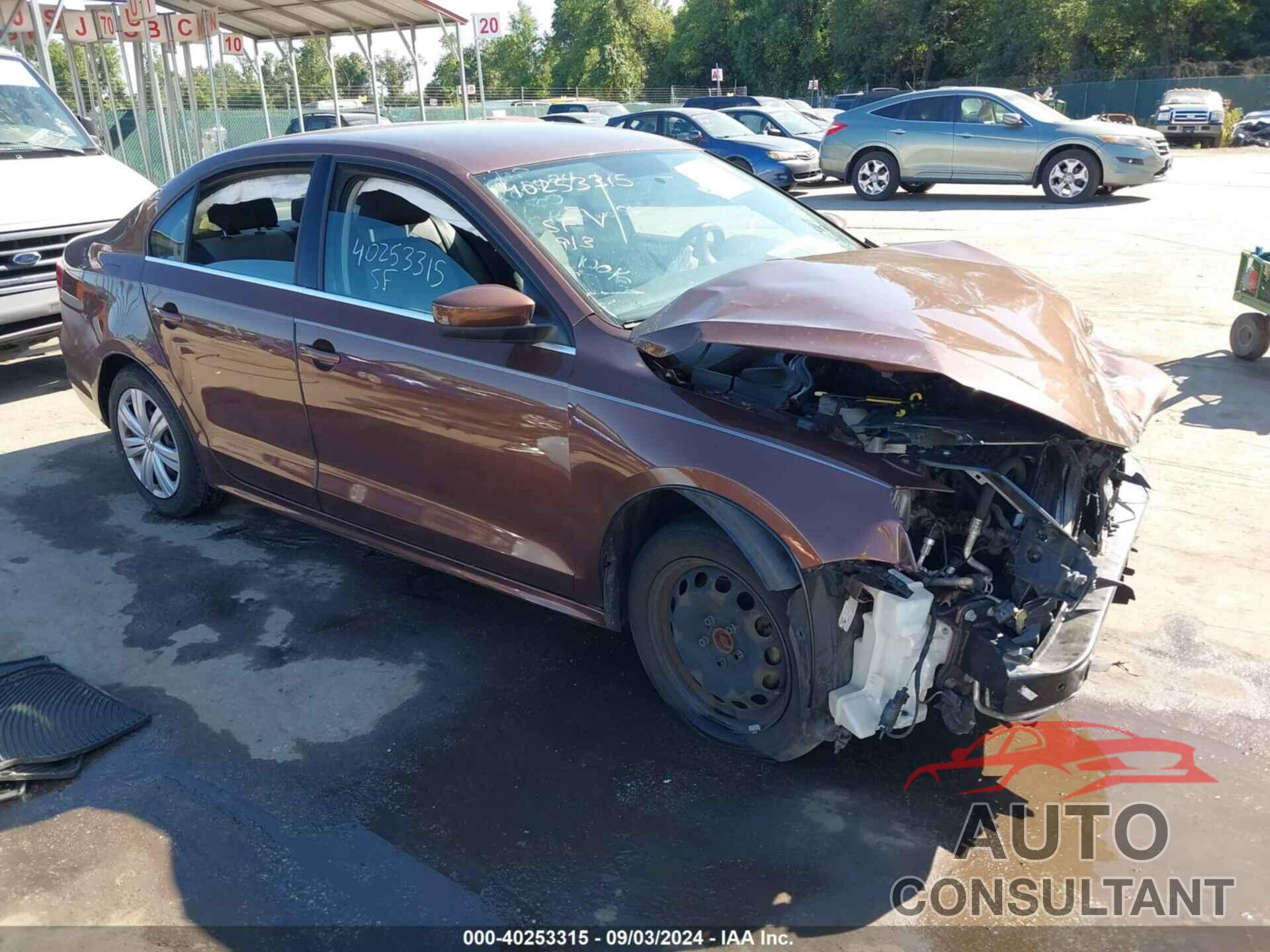 VOLKSWAGEN JETTA 2017 - 3VW2B7AJ7HM323664