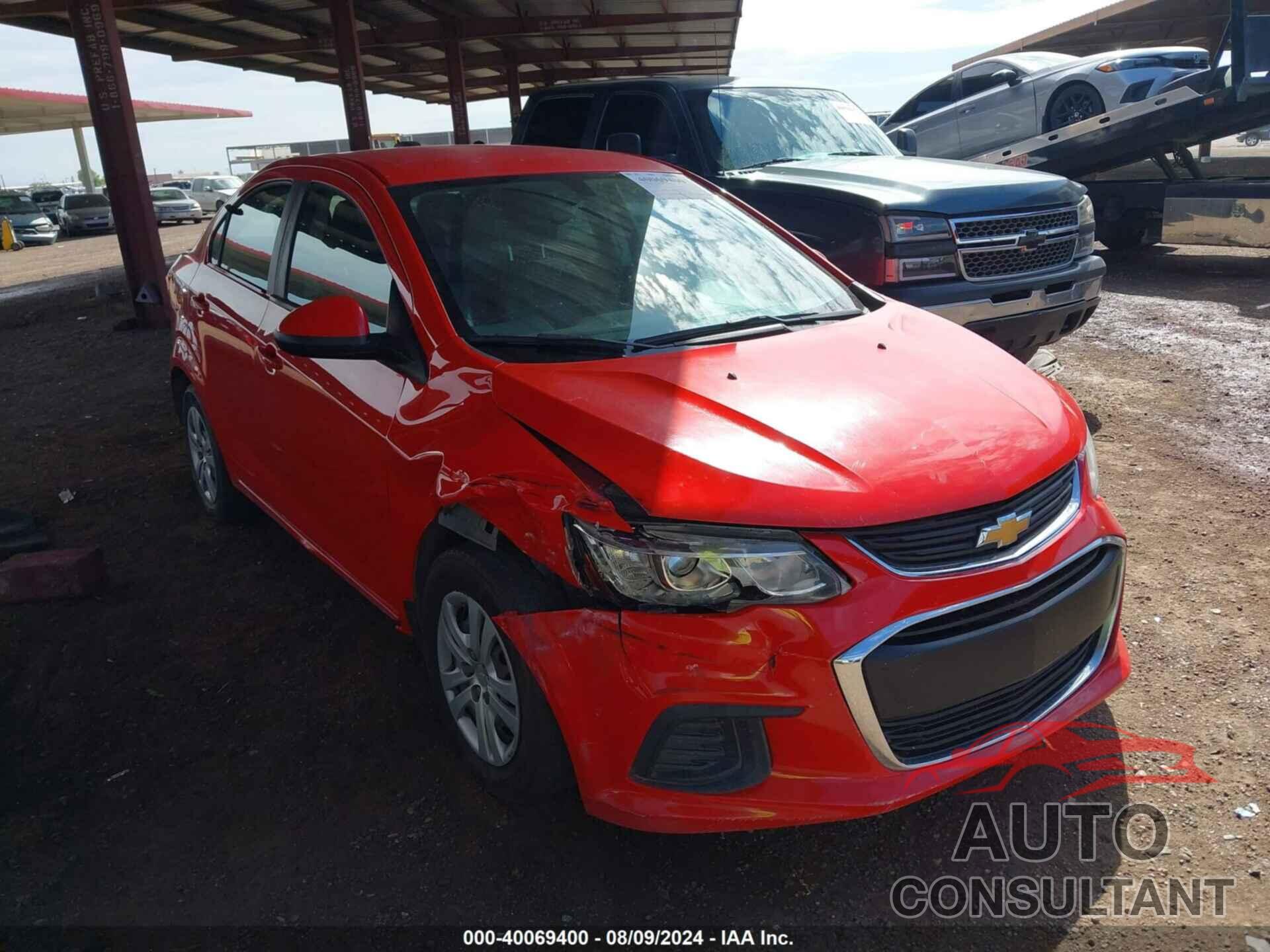 CHEVROLET SONIC 2017 - 1G1JB5SH9H4174662