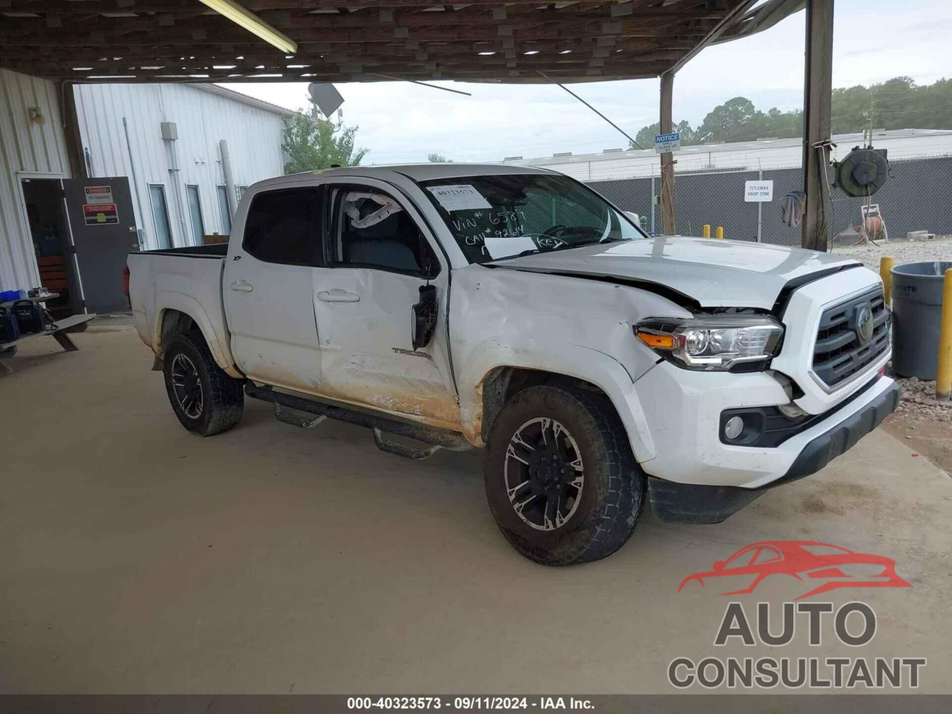 TOYOTA TACOMA 2018 - 5TFAZ5CN0JX056589