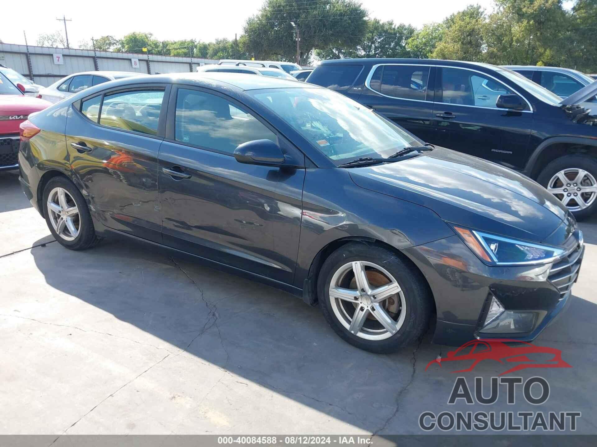 HYUNDAI ELANTRA 2020 - 5NPD84LF8LH564391