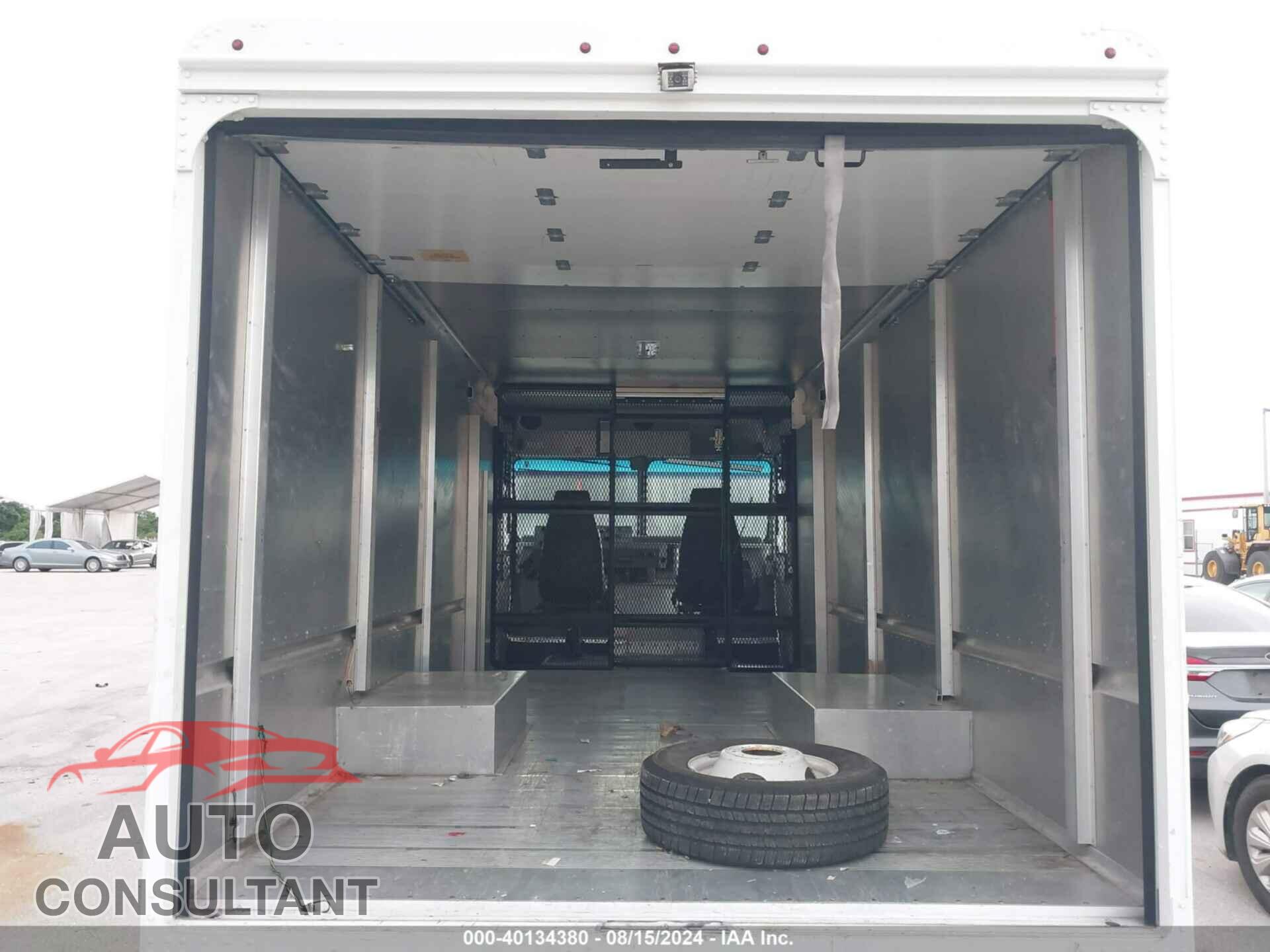 FORD E-350 STRIPPED 2016 - 1FC3E3KL2GDC18015