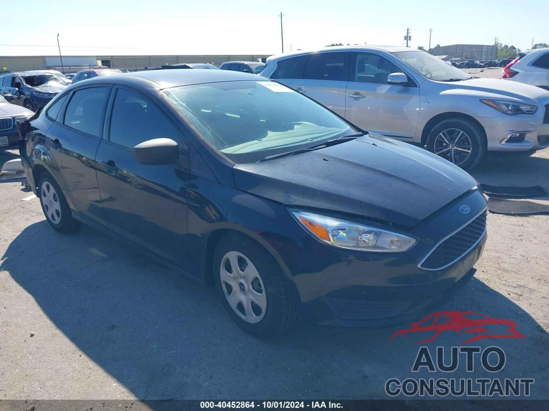 FORD FOCUS 2018 - 1FADP3E22JL302596