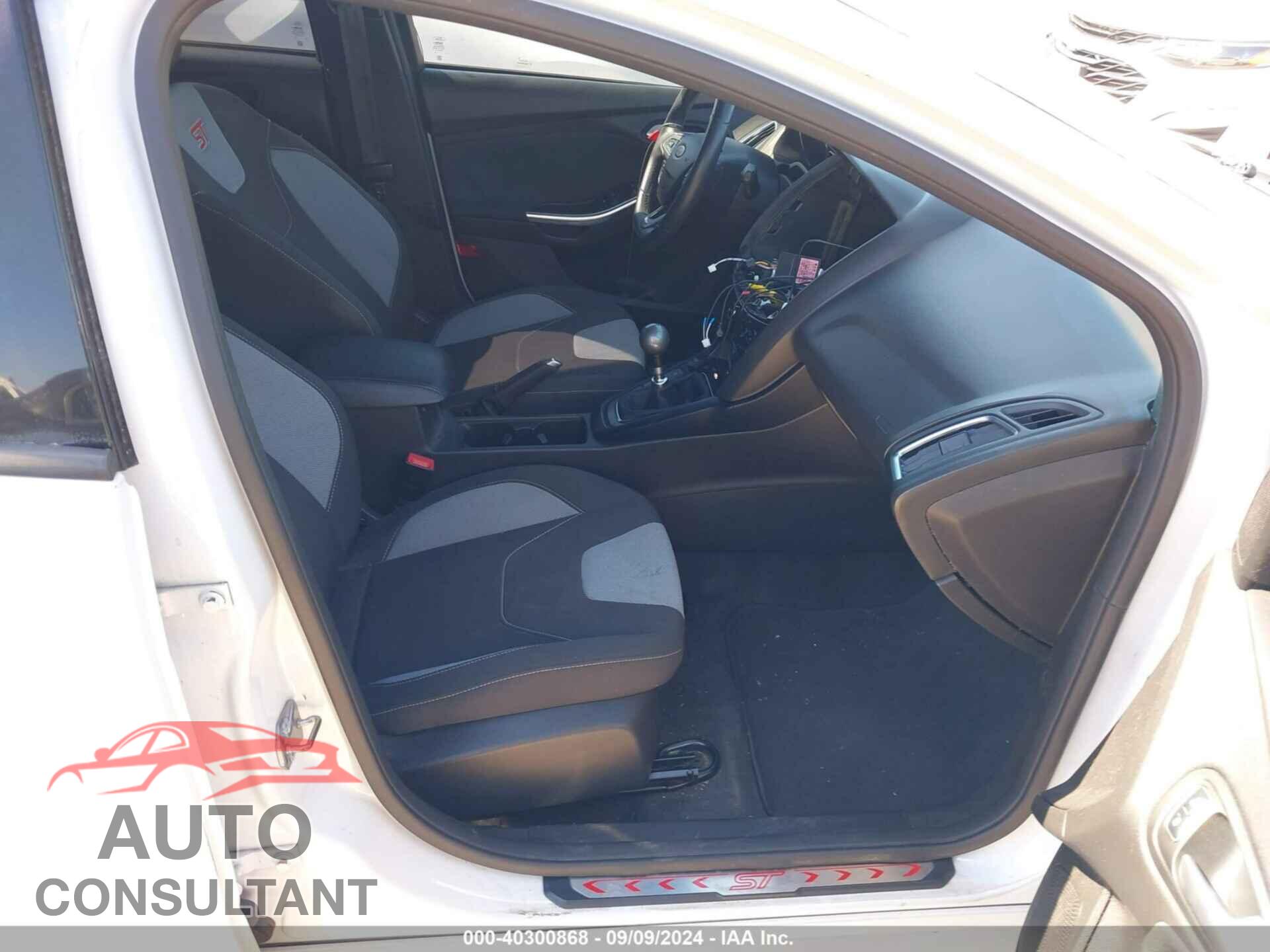 FORD FOCUS ST 2018 - 1FADP3L90JL242995