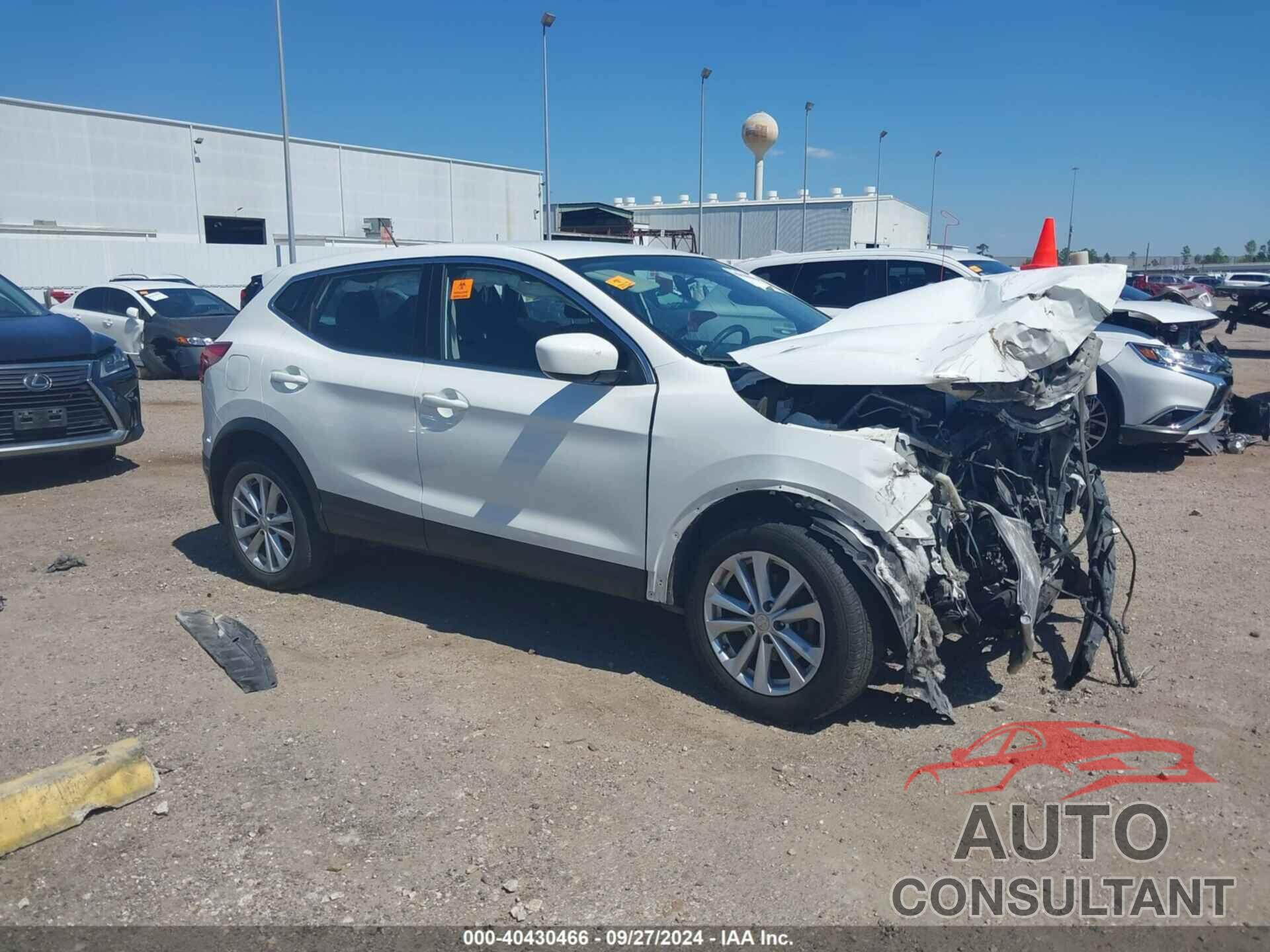 NISSAN ROGUE SPORT 2018 - JN1BJ1CPXJW193604