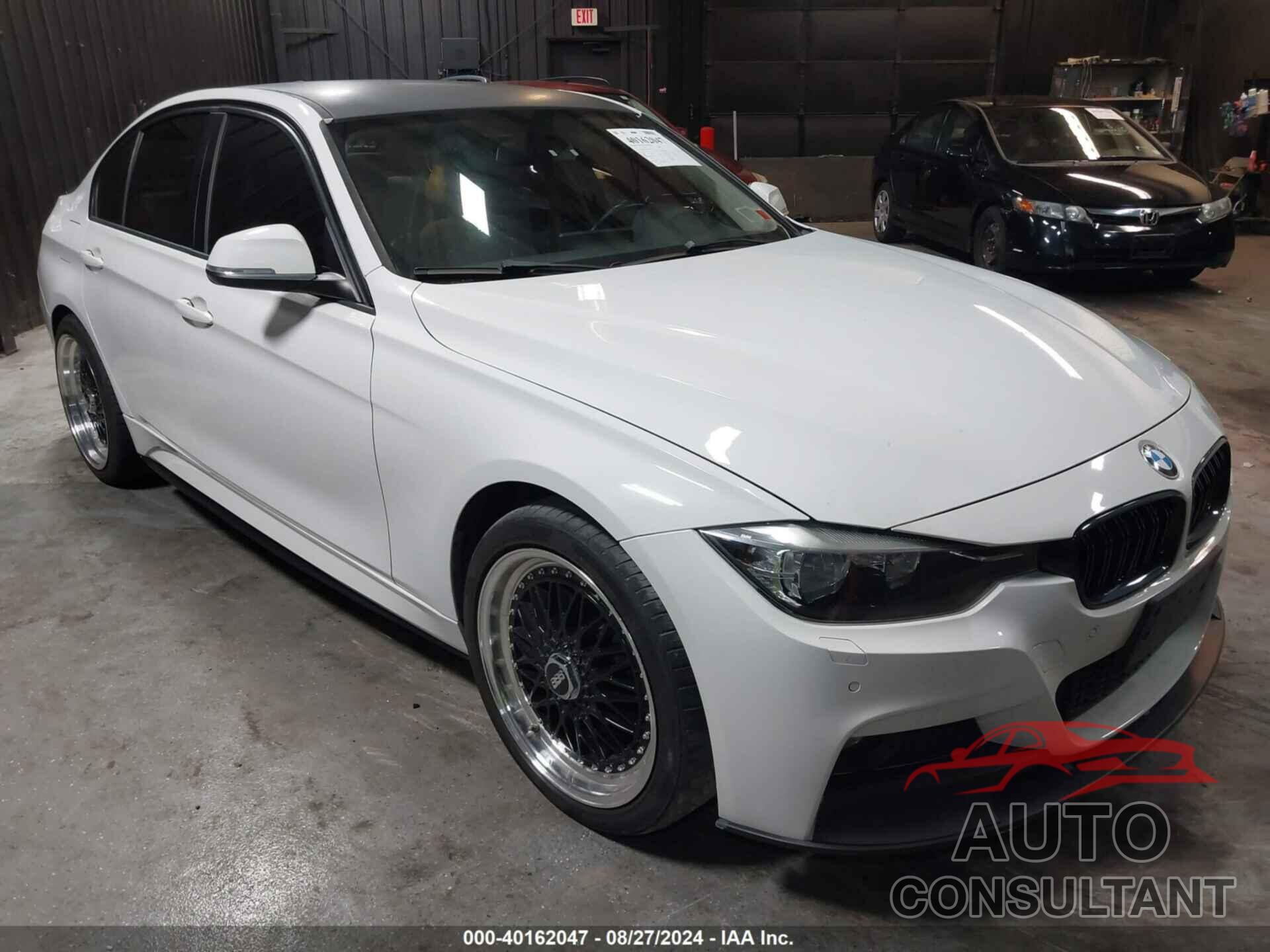 BMW 320I 2017 - WBA8E1G58HNU12710