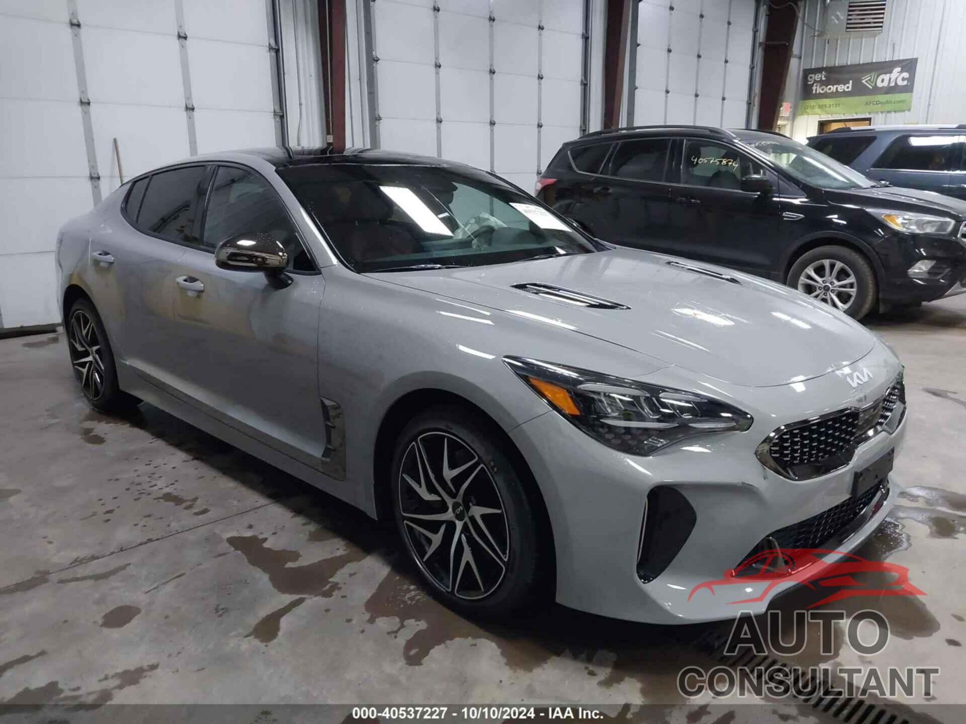 KIA STINGER 2023 - KNAE35LD9P6129755