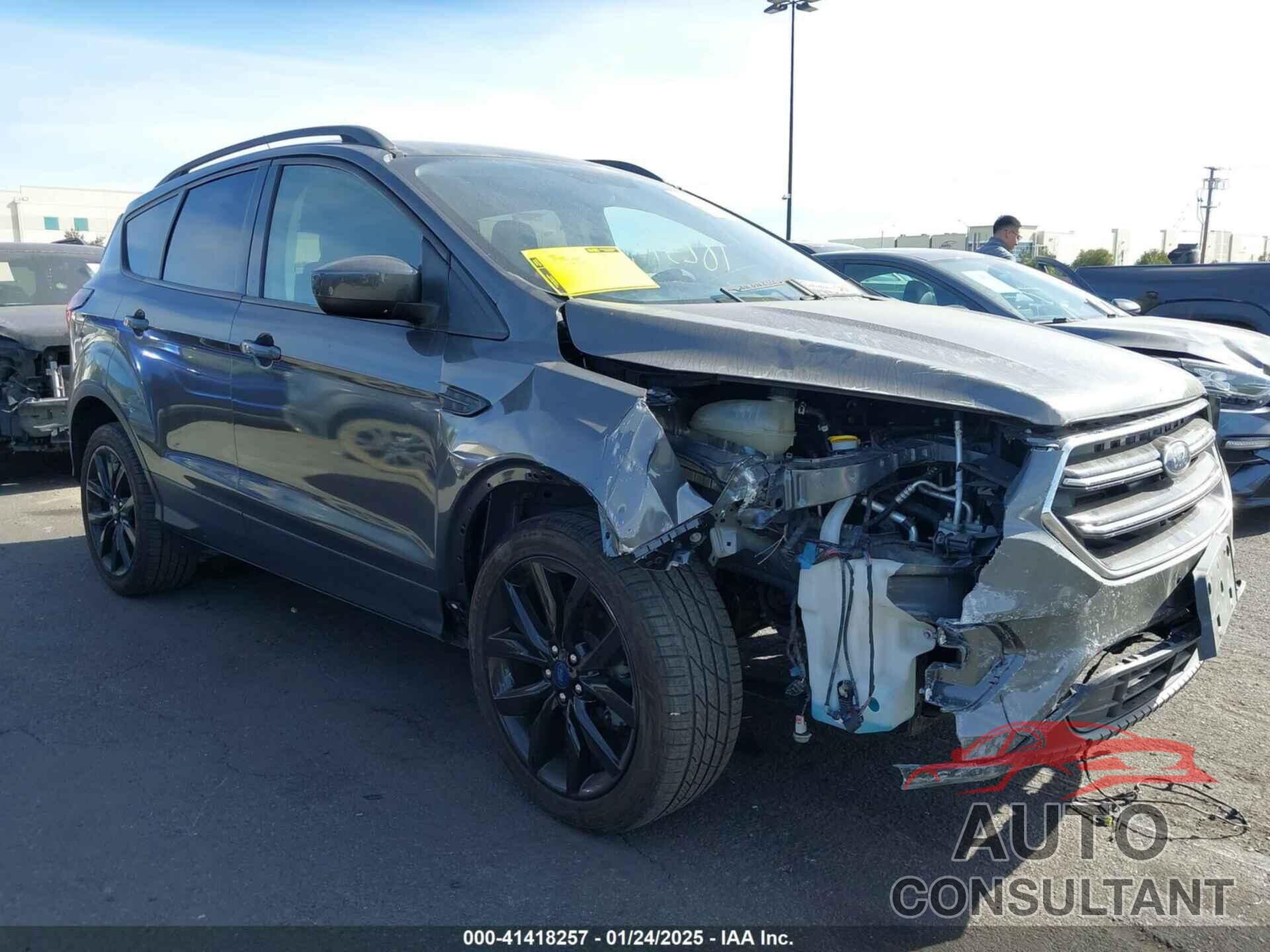 FORD ESCAPE 2019 - 1FMCU0GD0KUB61952