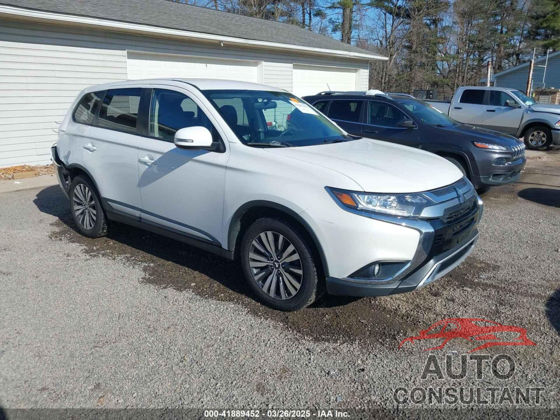 MITSUBISHI OUTLANDER 2019 - JA4AD3A37KZ030611