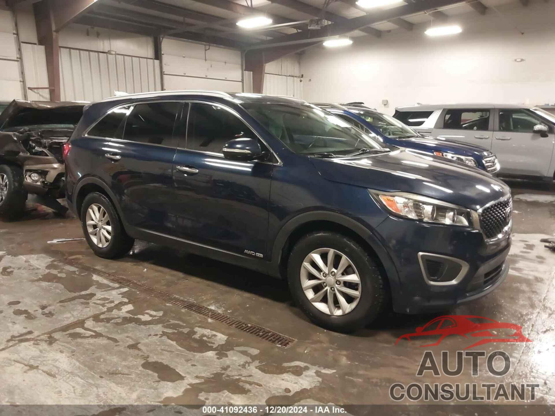 KIA SORENTO 2016 - 5XYPGDA50GG084871