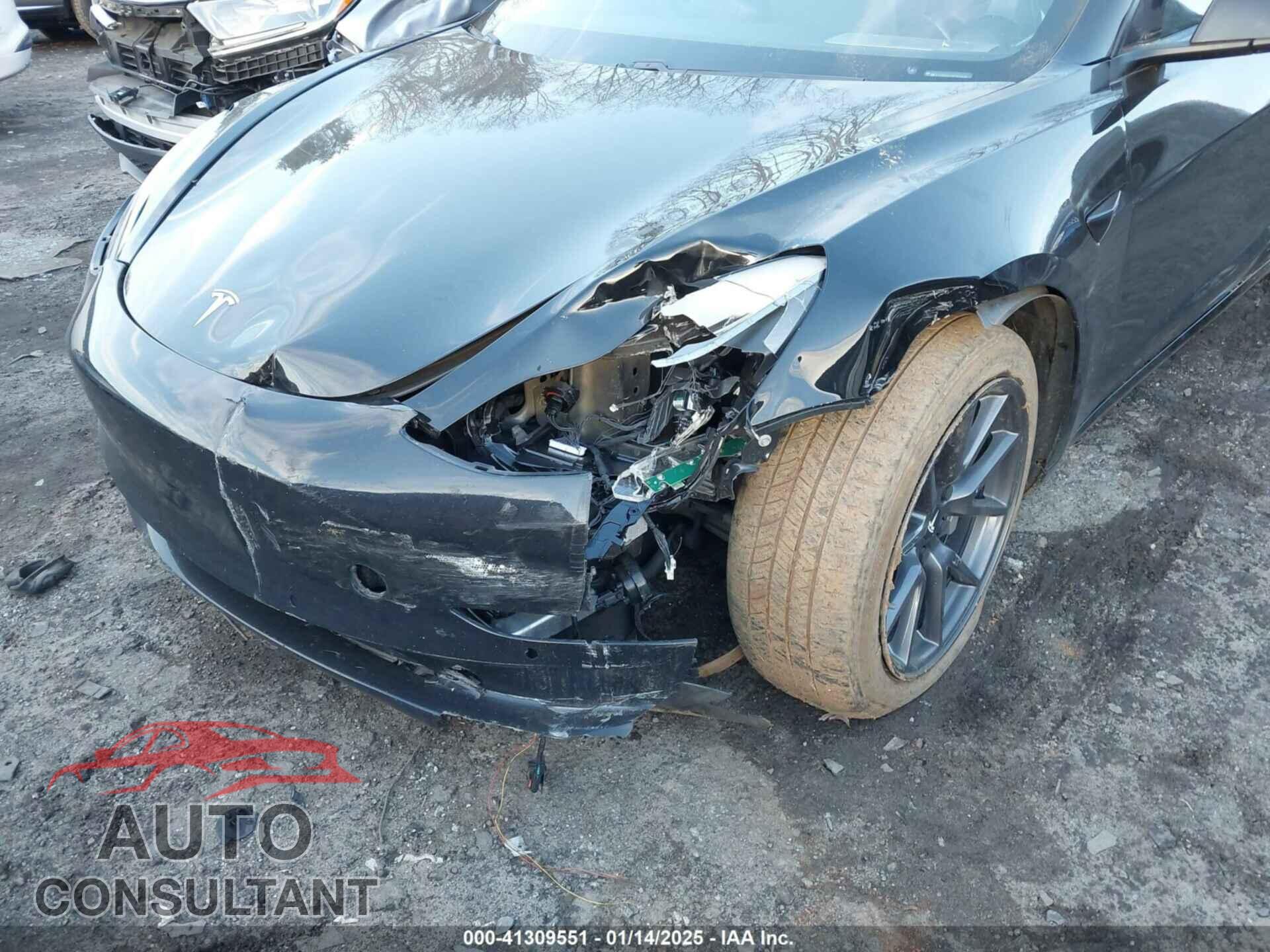TESLA MODEL 3 2021 - 5YJ3E1EBXMF906498