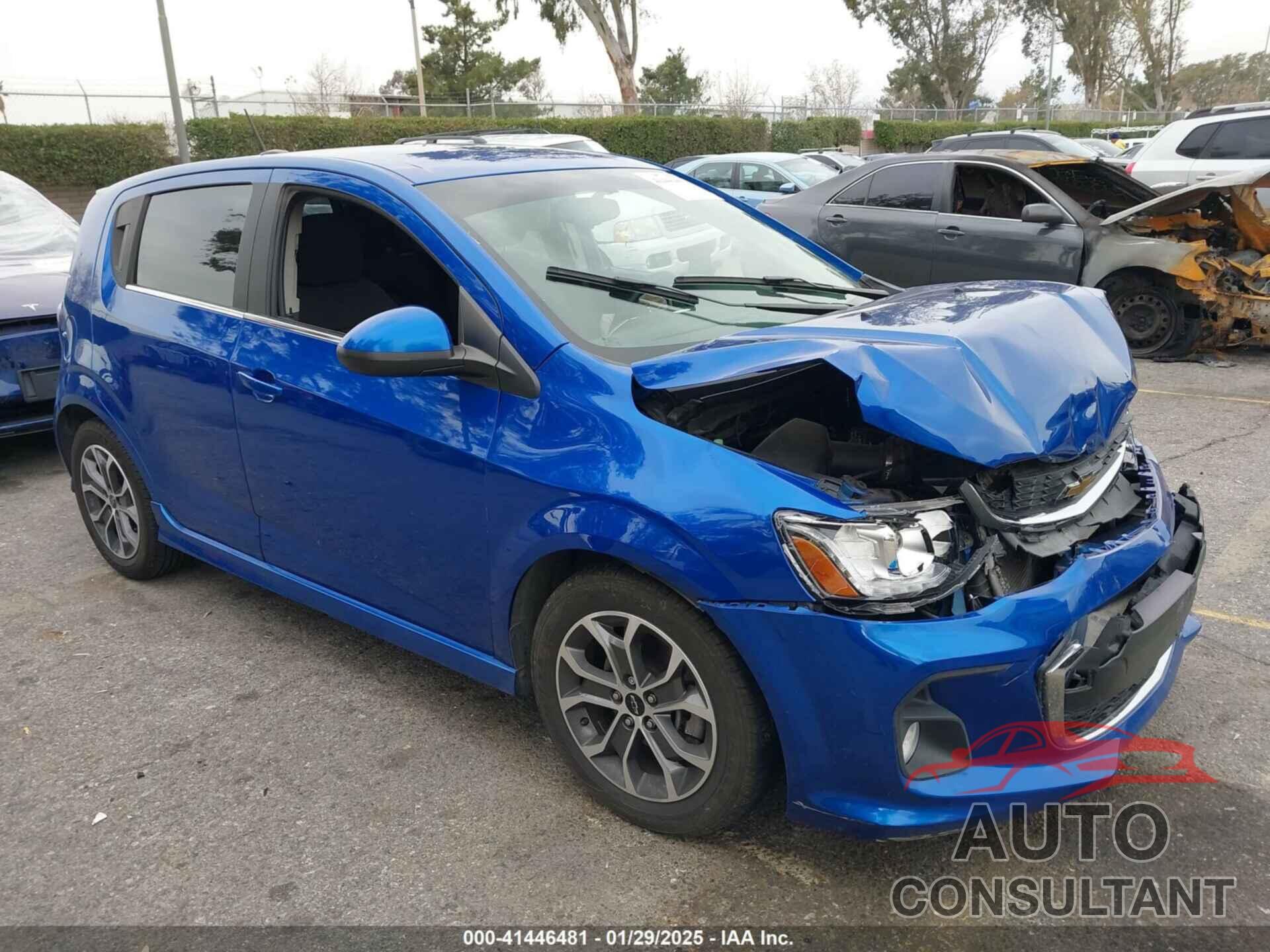 CHEVROLET SONIC 2019 - 1G1JD6SB3K4117652