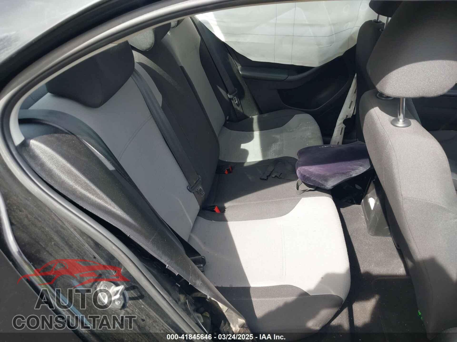VOLKSWAGEN JETTA 2017 - 3VW2B7AJ2HM237842