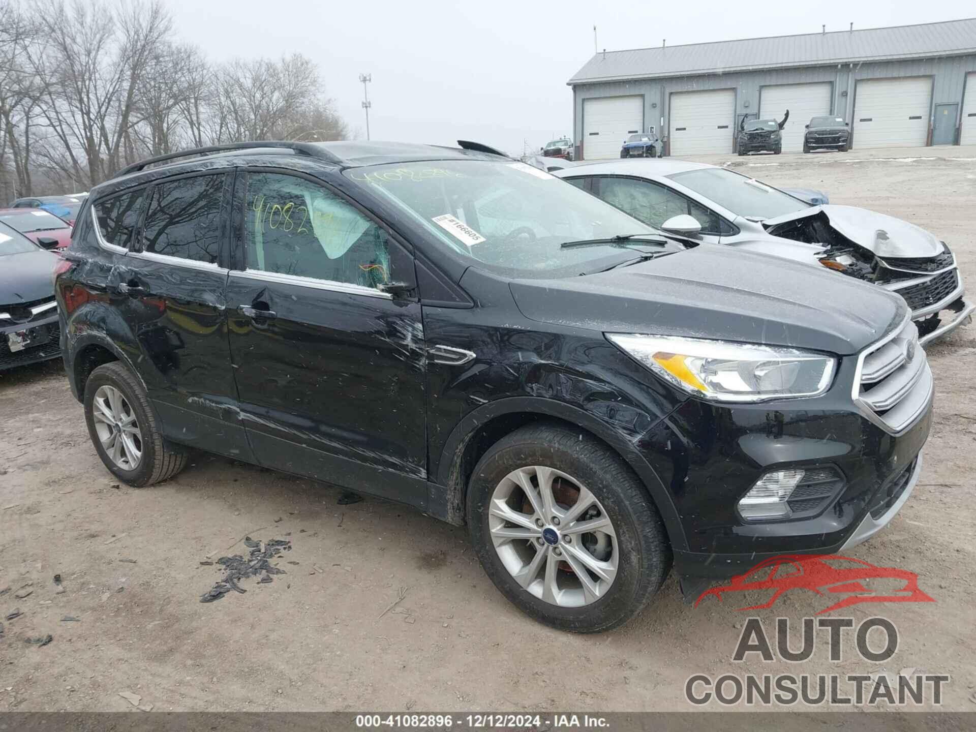 FORD ESCAPE 2018 - 1FMCU0GD0JUD17681