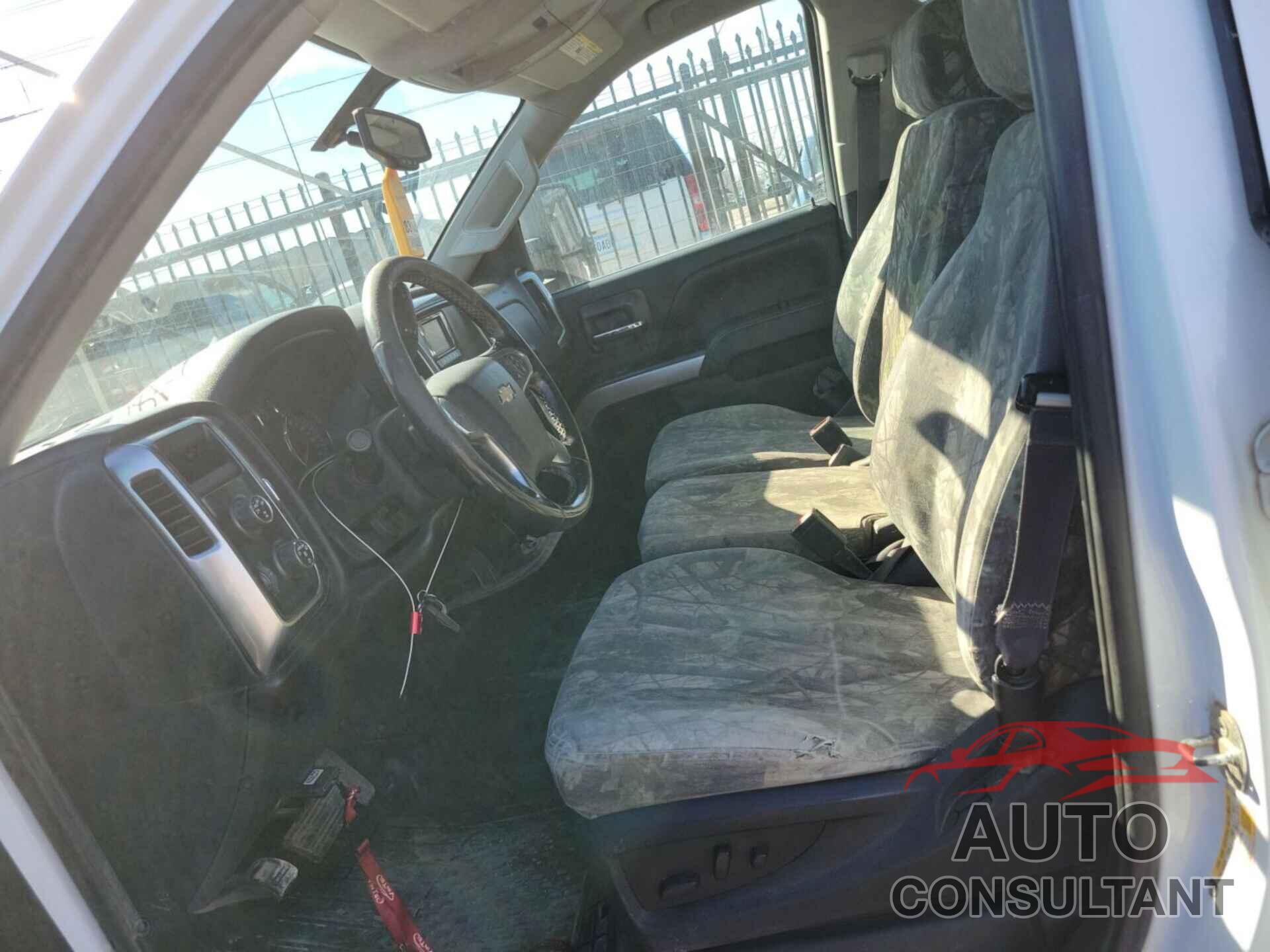 CHEVROLET SILVERADO 2015 - 1GCVKREC6FZ345383