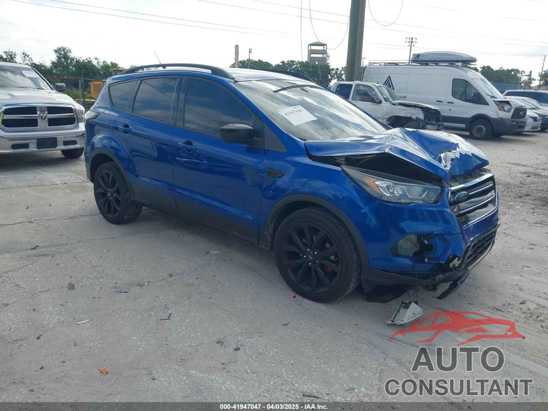 FORD ESCAPE 2018 - 1FMCU0GD2JUC27271