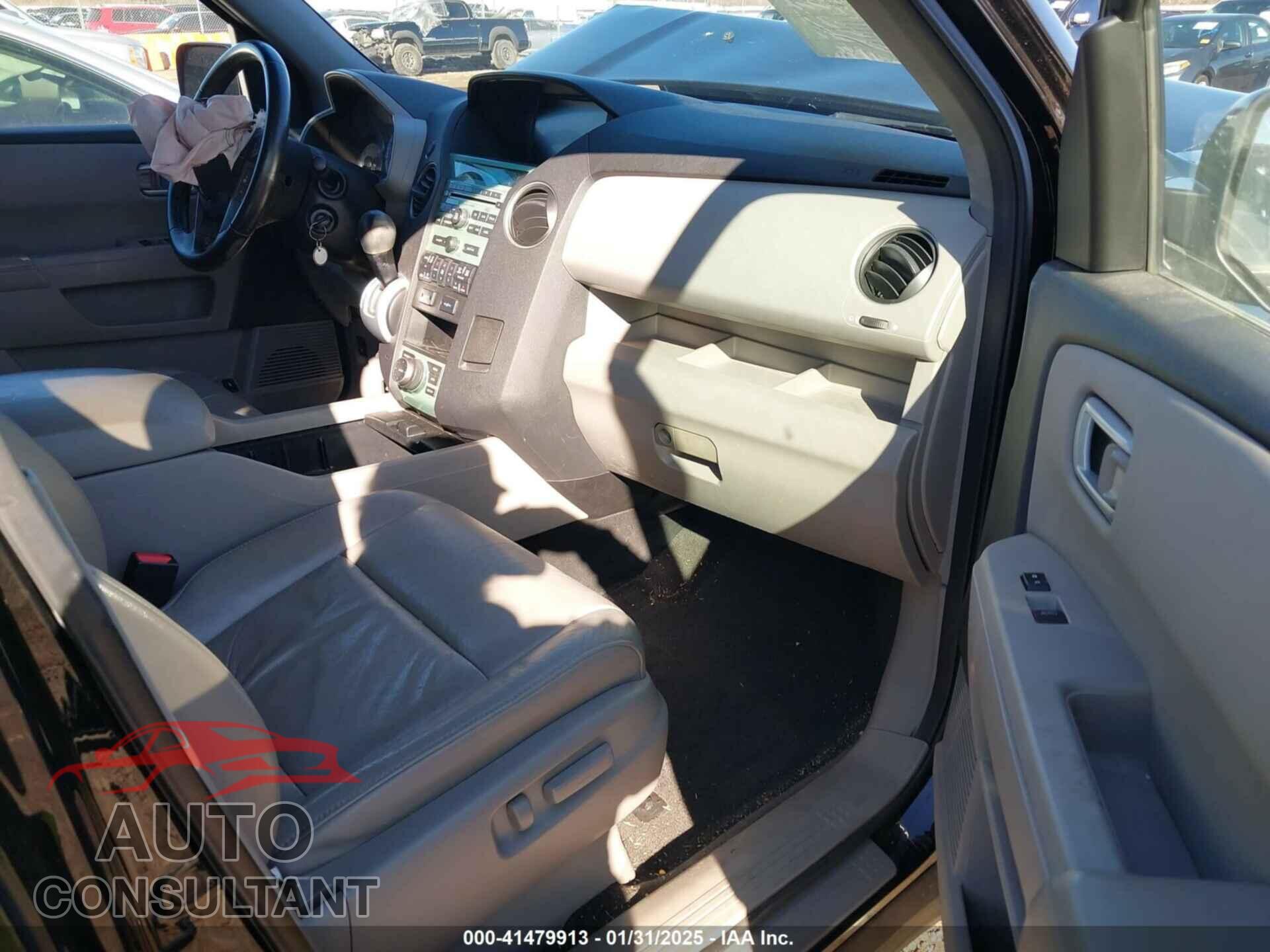 HONDA PILOT 2011 - 5FNYF3H72BB043036